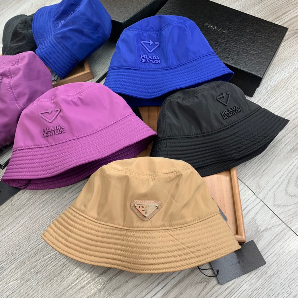 PRADA BUCKET HAT IN BLACK RE-NYLON 234098