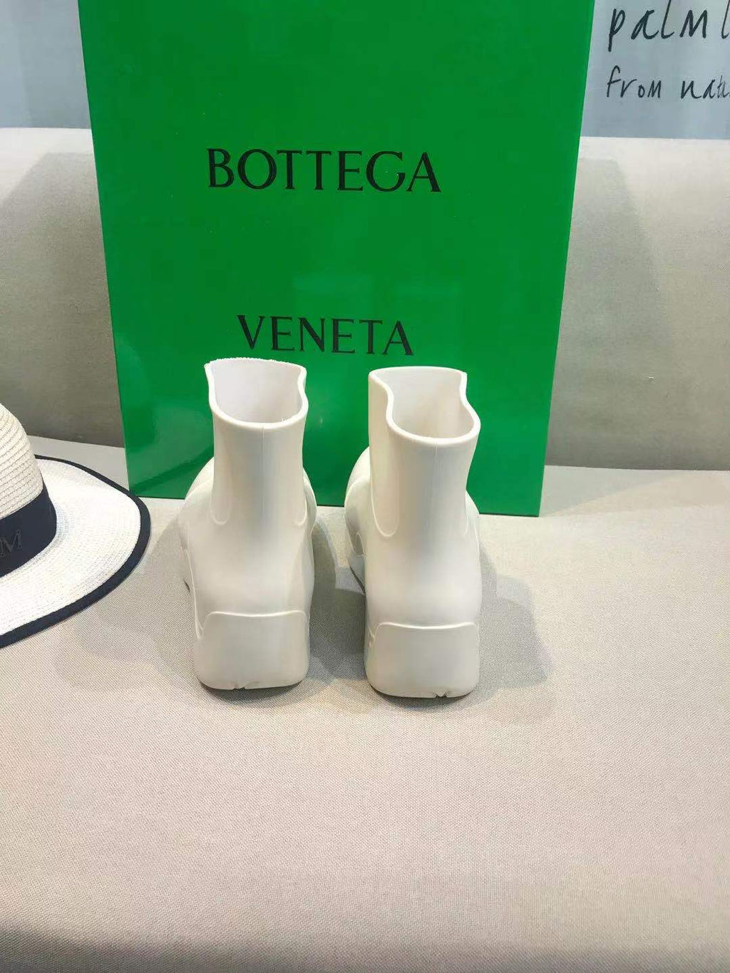 BOTTEGA VENETA PUDDLE ANKLE BOOT IN WHITE RUBBER