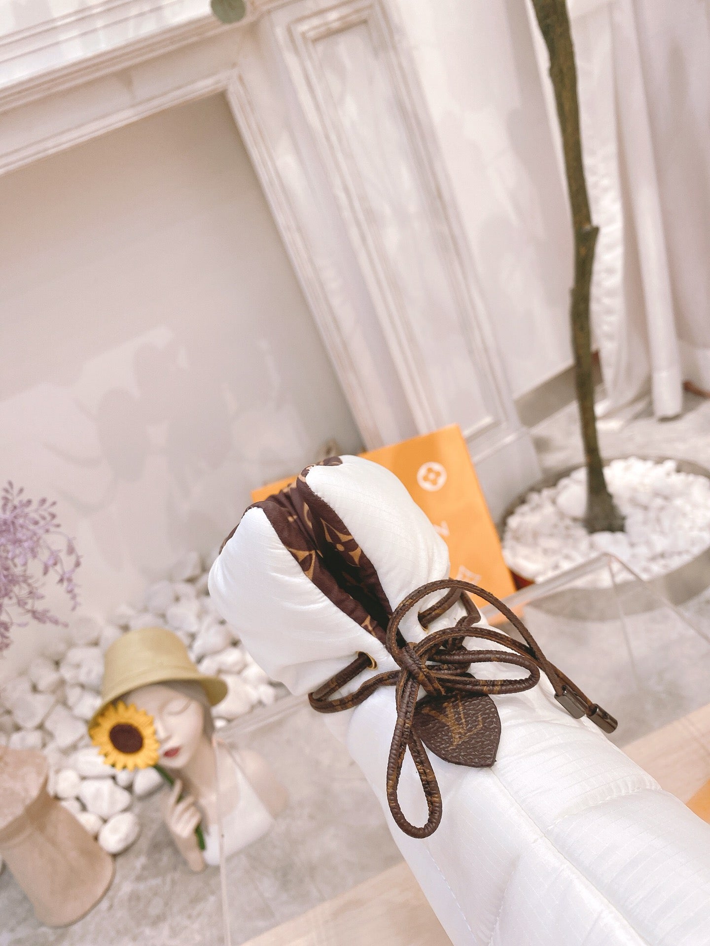 LOUIS VUITTON PILLOW COMFORT ANKLE BOOTS IN WHITE NYLON
