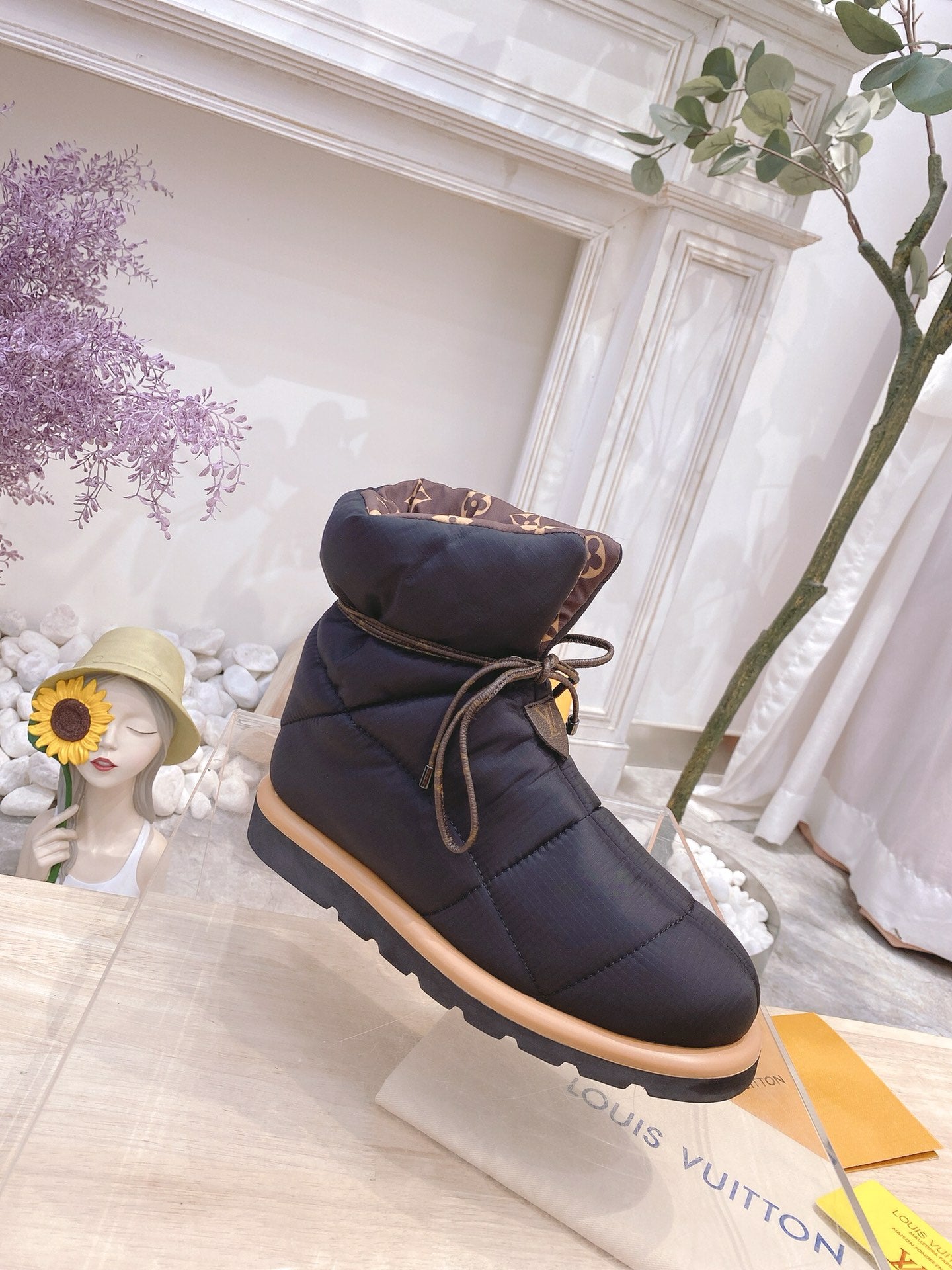 LOUIS VUITTON PILLOW COMFORT ANKLE BOOTS IN BLACK NYLON