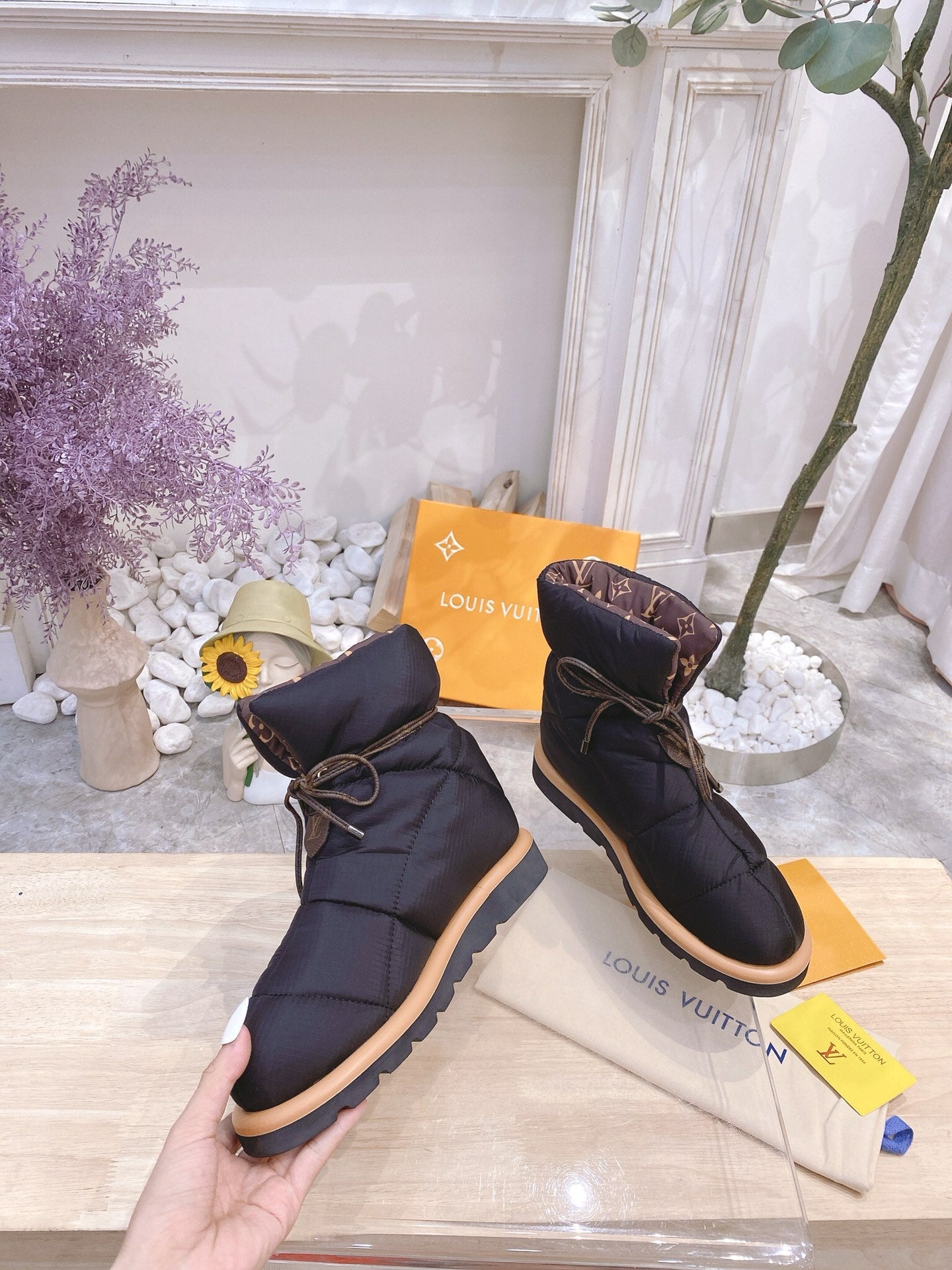 LOUIS VUITTON PILLOW COMFORT ANKLE BOOTS IN BLACK NYLON