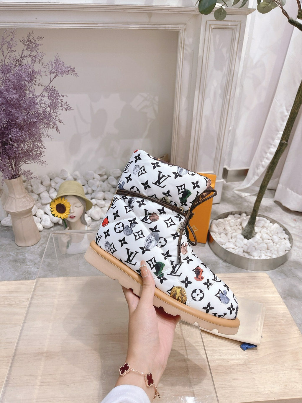 LOUIS VUITTON PILLOW COMFORT ANKLE BOOTS IN WHITE MIX BLACK MONOGRAM NYLON