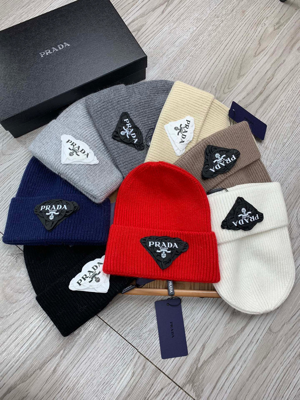 PRADA BEANIE HAT IN WHITE WOOL 431356
