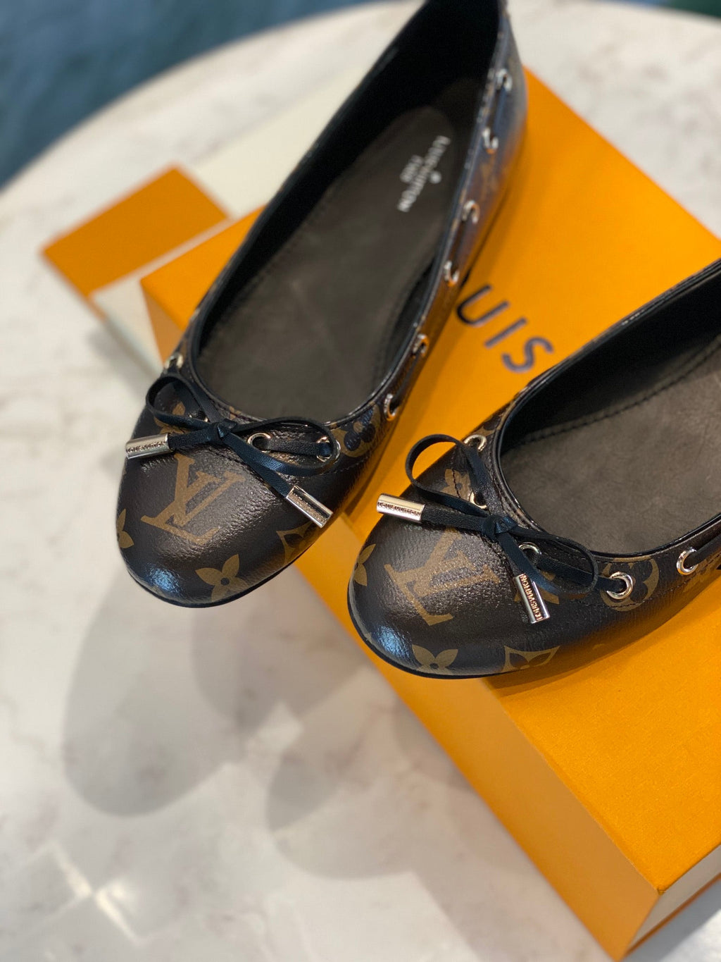 LOUIS VUITTON LV WOMEN'S BALLET FLAT IN CHOCOLATE BROWN MONOGRAM CALFSKIN WITH BOW