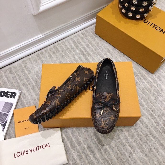 LOUIS VUITTON LV WOMEN'S DRIVER MOCCASIN IN CHOCOLATE BROWN MONOGRAM CALFSKIN