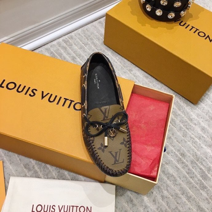 LOUIS VUITTON LV WOMEN'S DRIVER MOCCASIN IN CAMEL BROWN MONOGRAM CALFSKIN