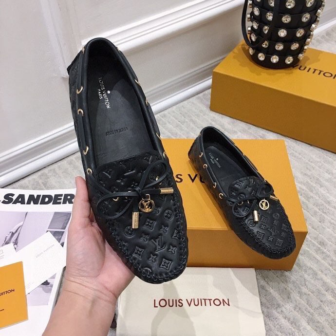 LOUIS VUITTON LV WOMEN'S DRIVER MOCCASIN IN BLACK EMBOSSED CALFSKIN