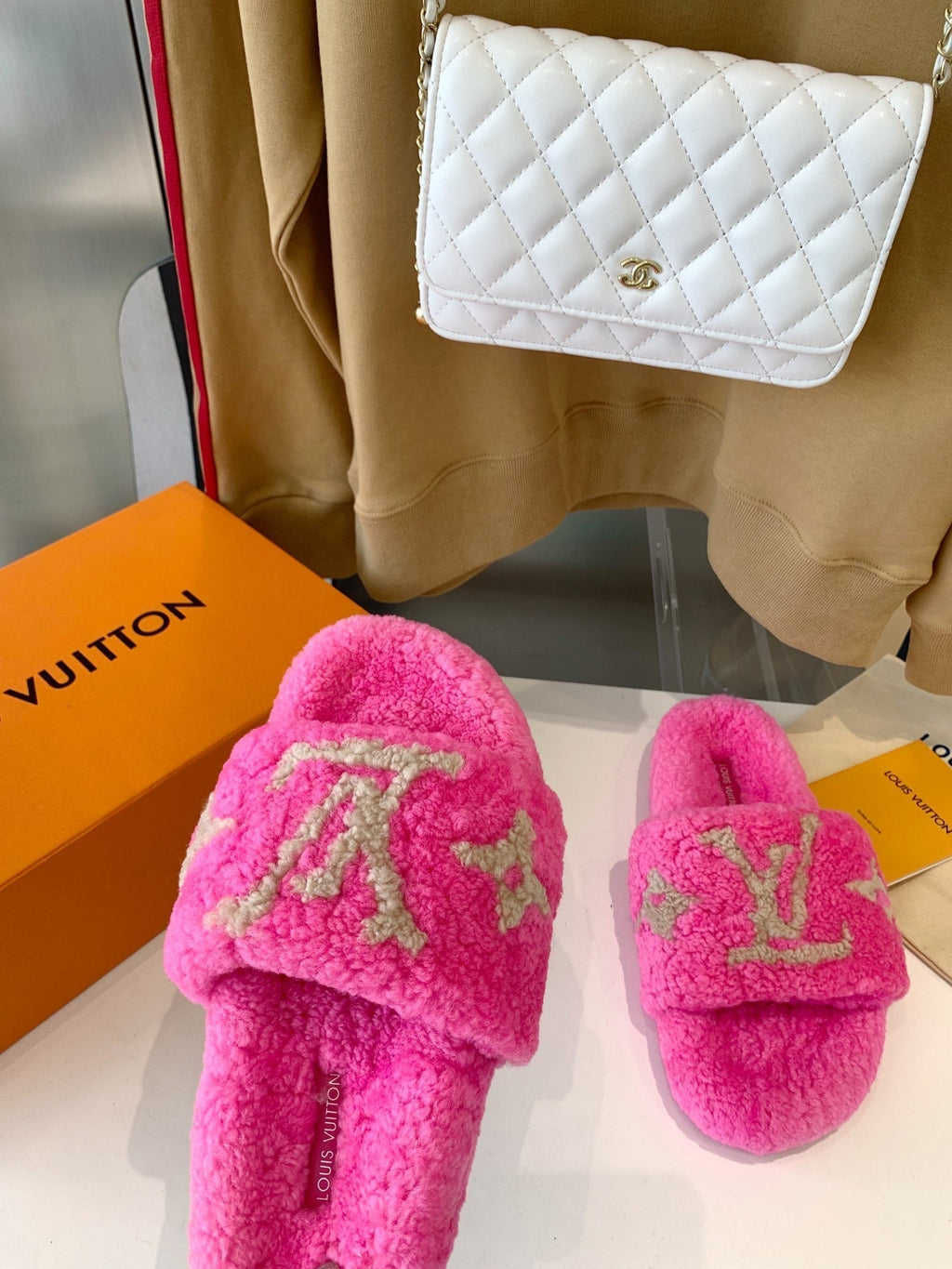 LOUIS VUITTON LV WOMEN'S PASEO FLAT SLIPPER IN BRIGHT PINK FLEECE WITH TAN BROWN LOGO