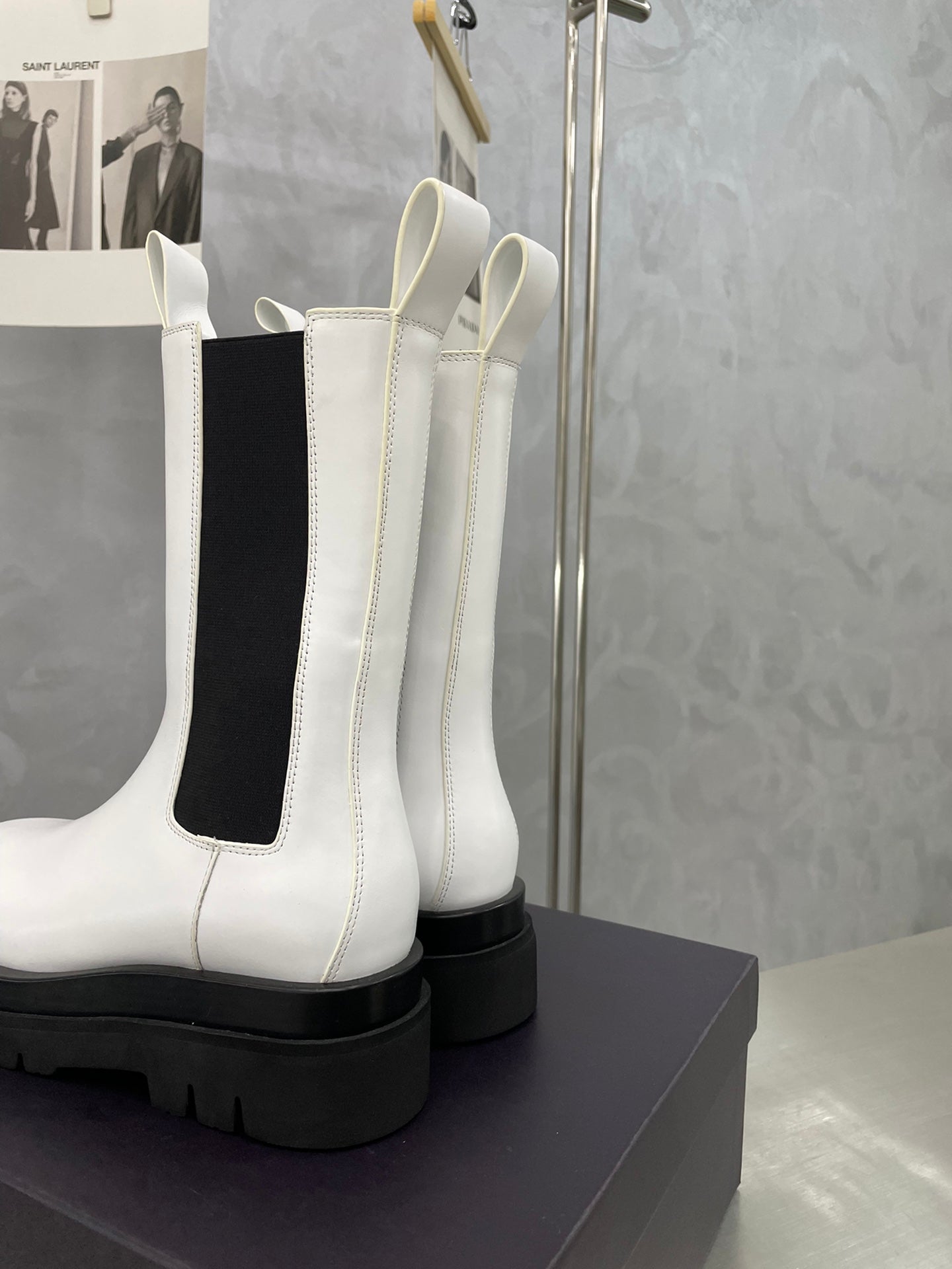 BOTTEGA VENETA LUG CHELSEA BOOT IN WHITE CALFSKIN