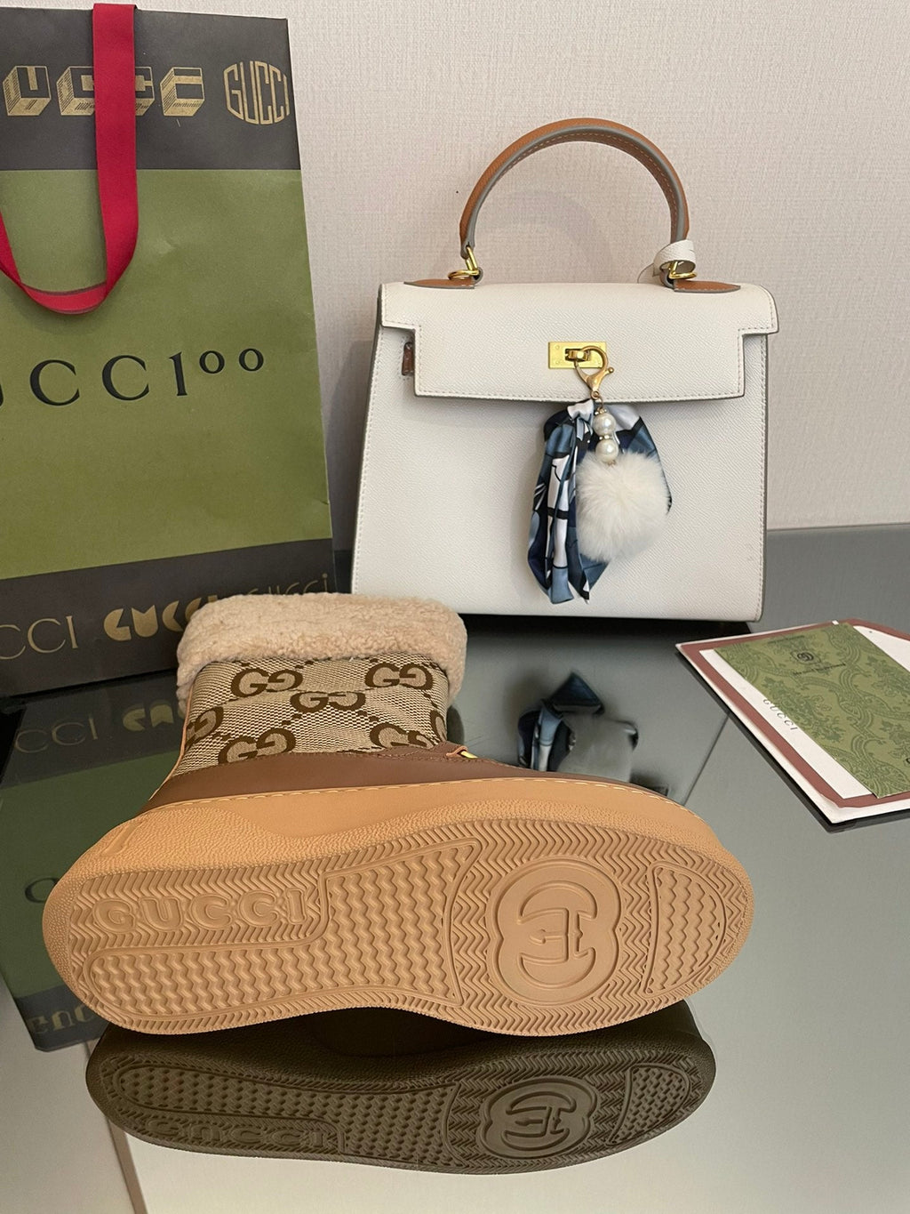GUCCI HORSEBIT SNOW ANKLE BOOTS IN ECRU BEIGE MONOGRAM JACQUARD FABRIC MIX BROWN CALFSKIN AND LAMB WOOL LINING