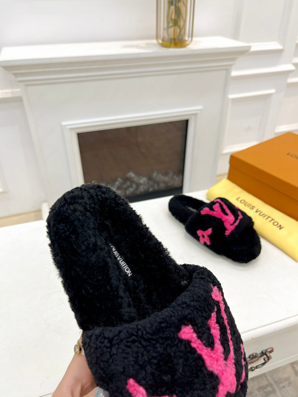 LOUIS VUITTON LV FLAT SLIPPER IN BLACK MIX BRIGHT PINK SHEARLING