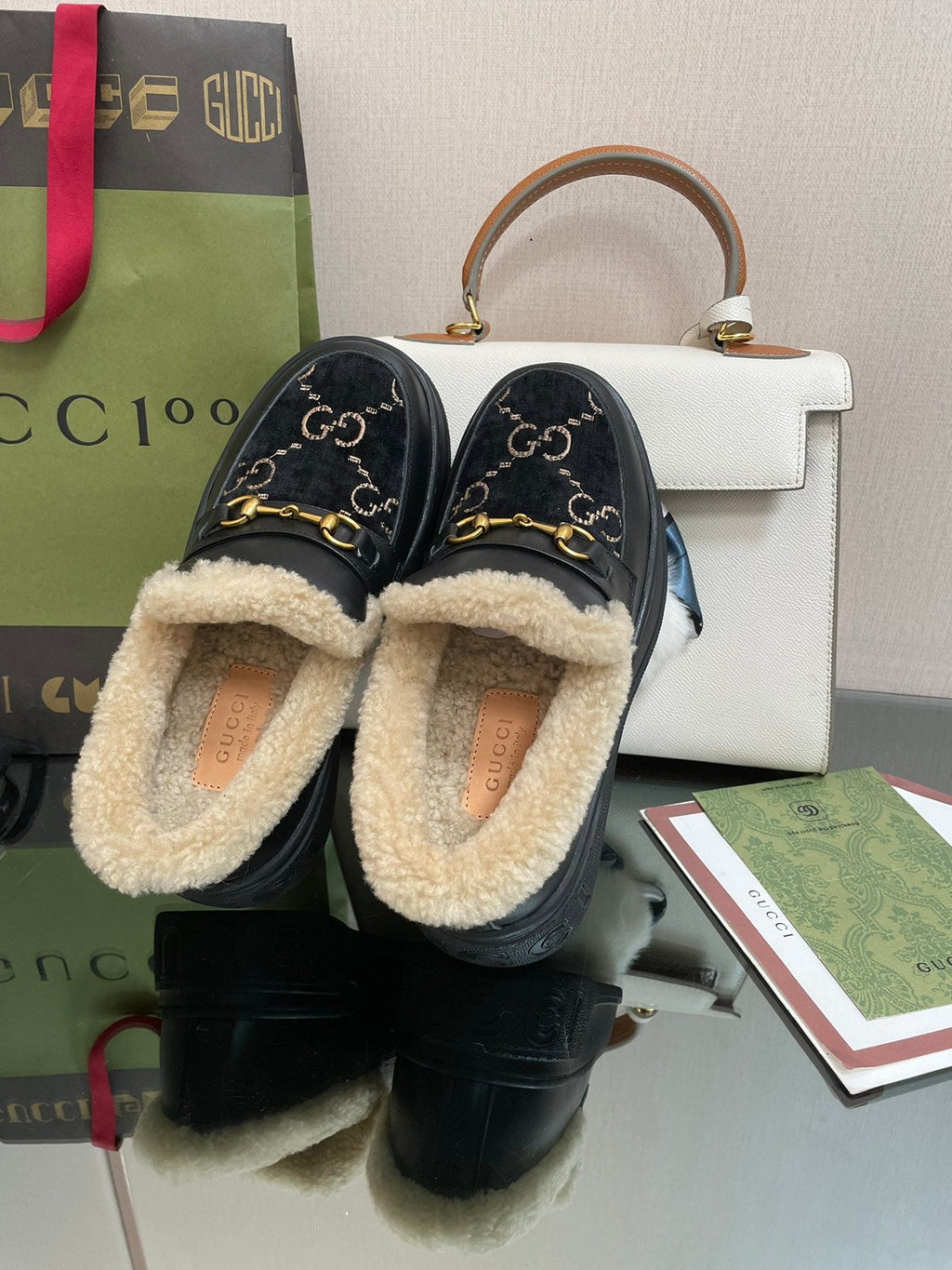 GUCCI LOAFER IN BLACK JACQUARD AND CALFSKIN WITH BEIGE WOOL LINING
