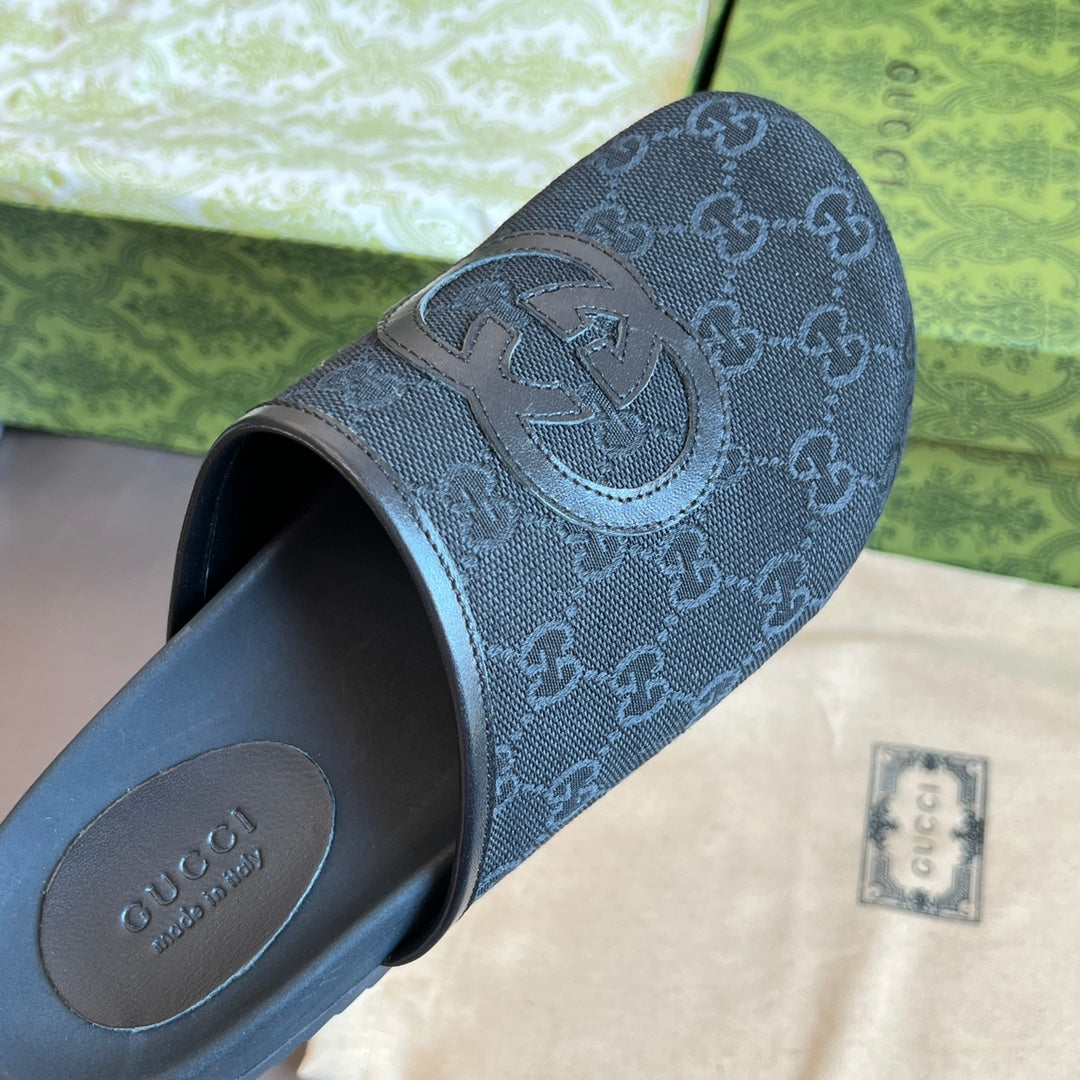 GUCCI INTERLOCKING G MULE IN BLACK MONOGRAM CANVAS AND LEATHER