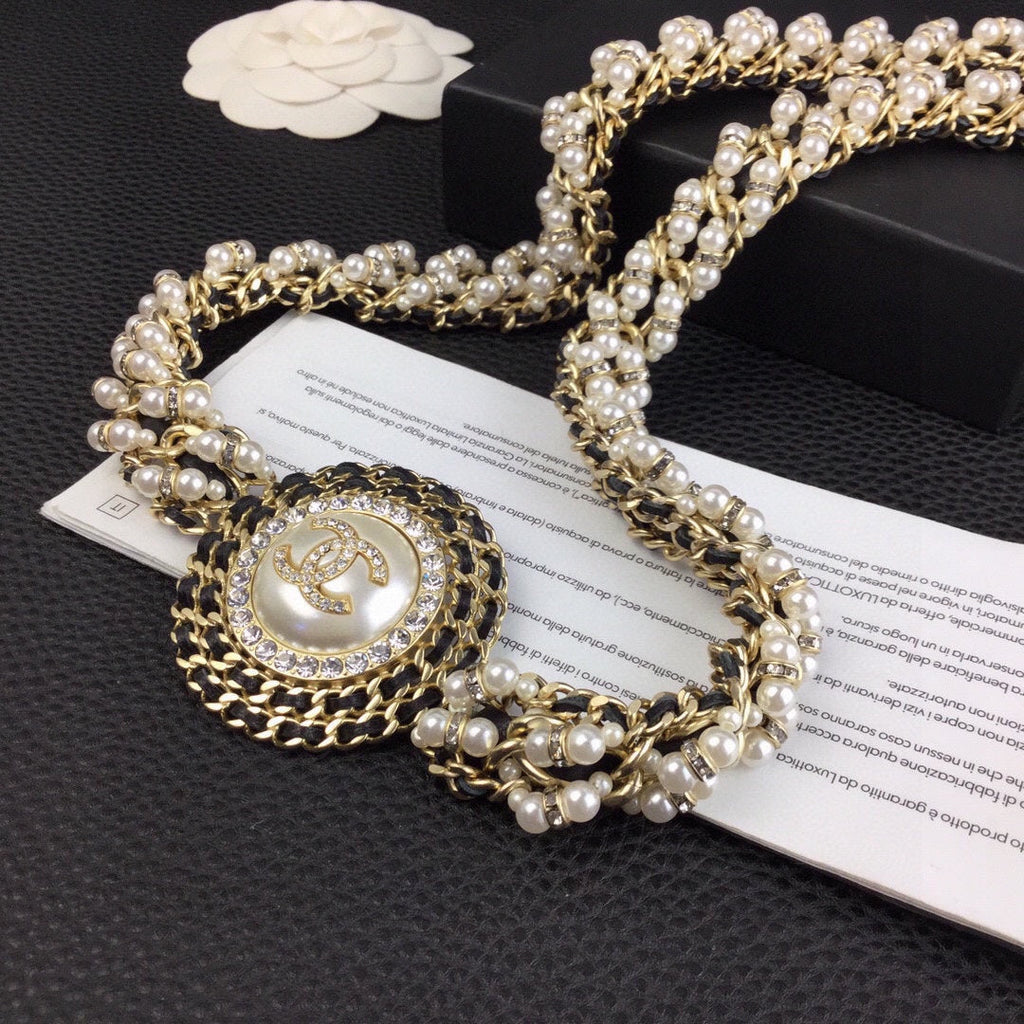 CHANEL 25S CHAIN BELT WITH PEARL 608641