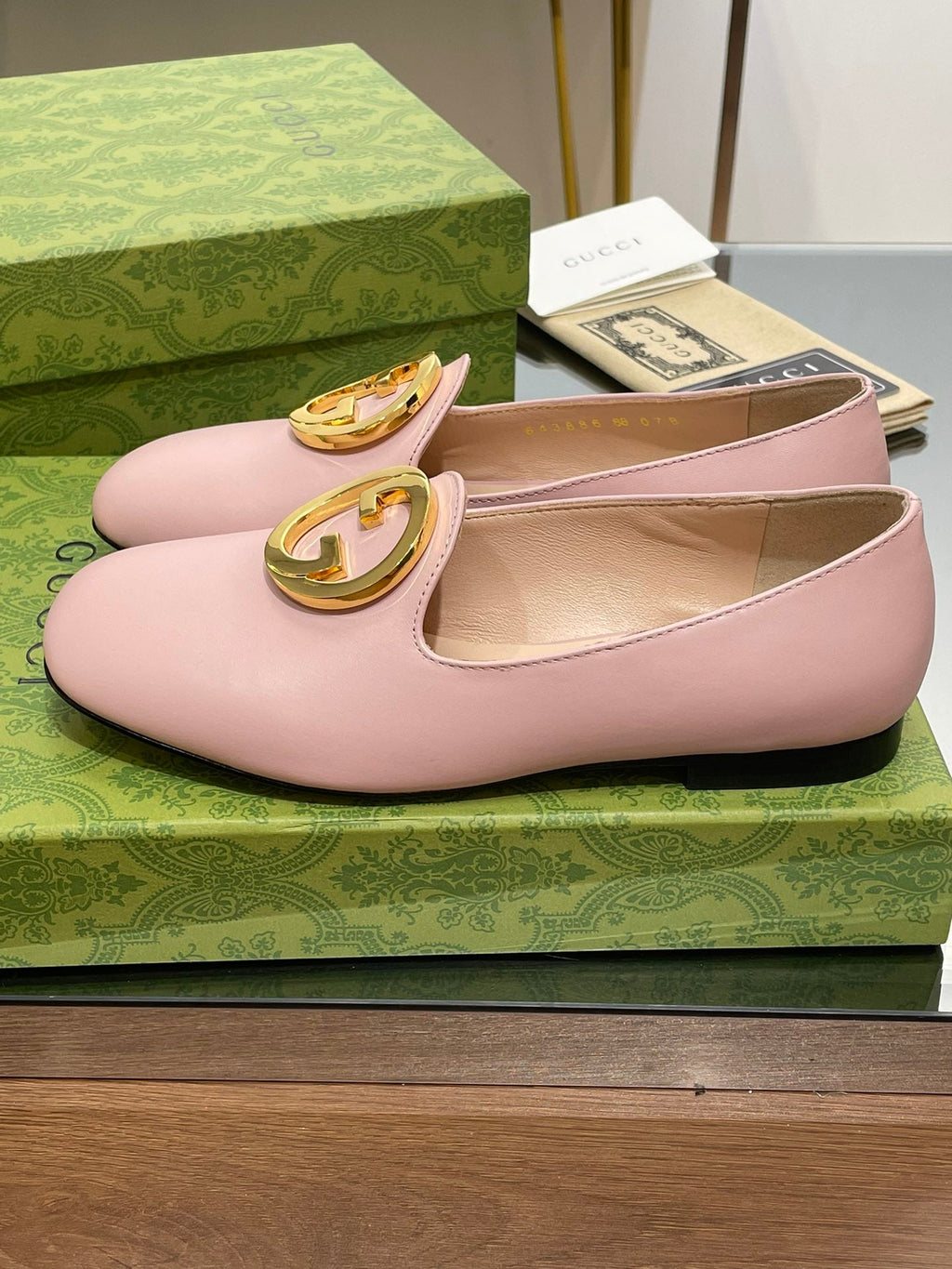 GUCCI BLONDIE LOGO-PLAQUE LOAFERS IN LIGHT PINK CALFSKIN WITH GOLD HARDWARE