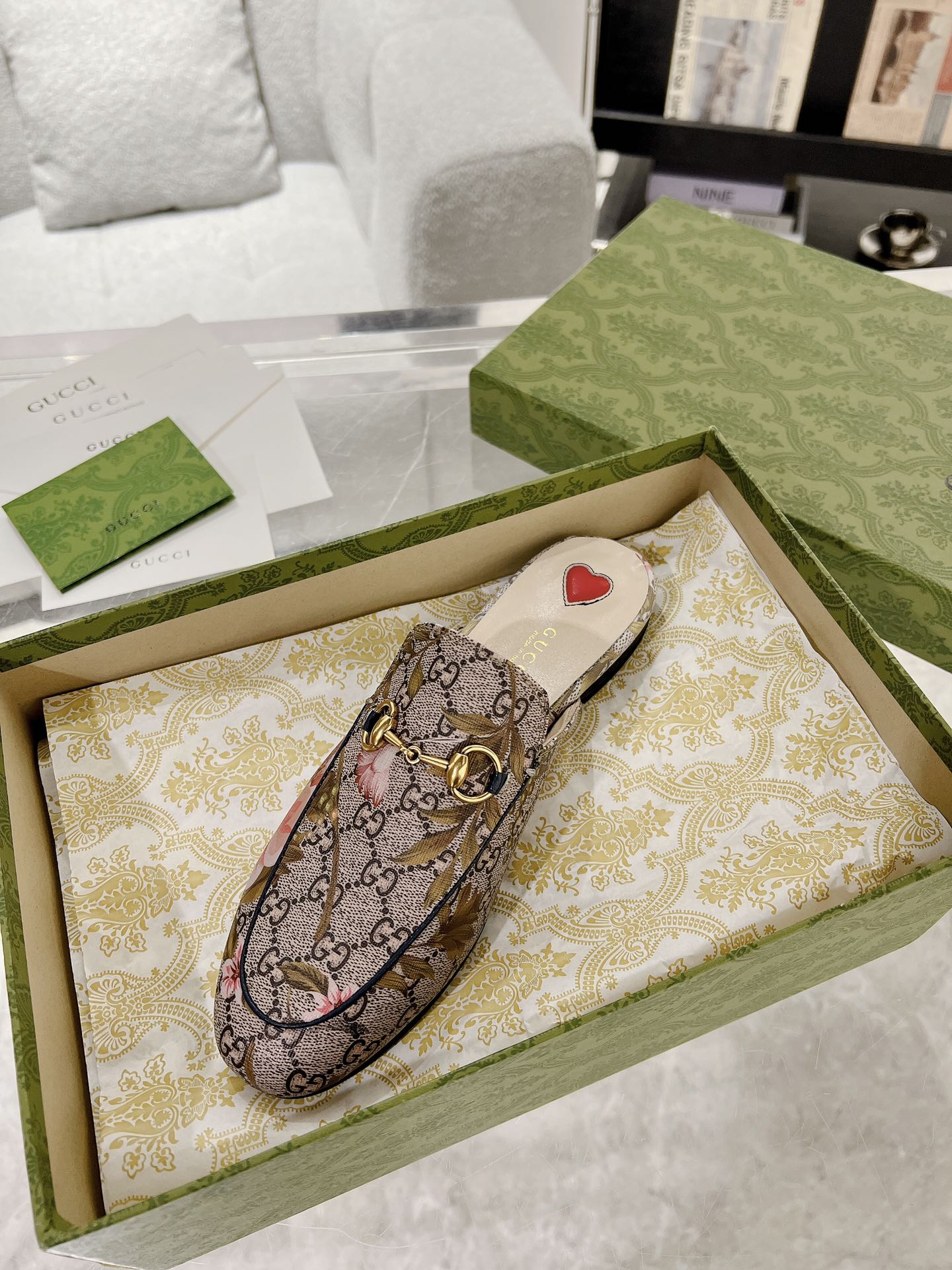 GUCCI HORSEBIT FLOWER SLIPPER MULE IN DARK BEIGE MONOGRAM JACQUARD FABRIC