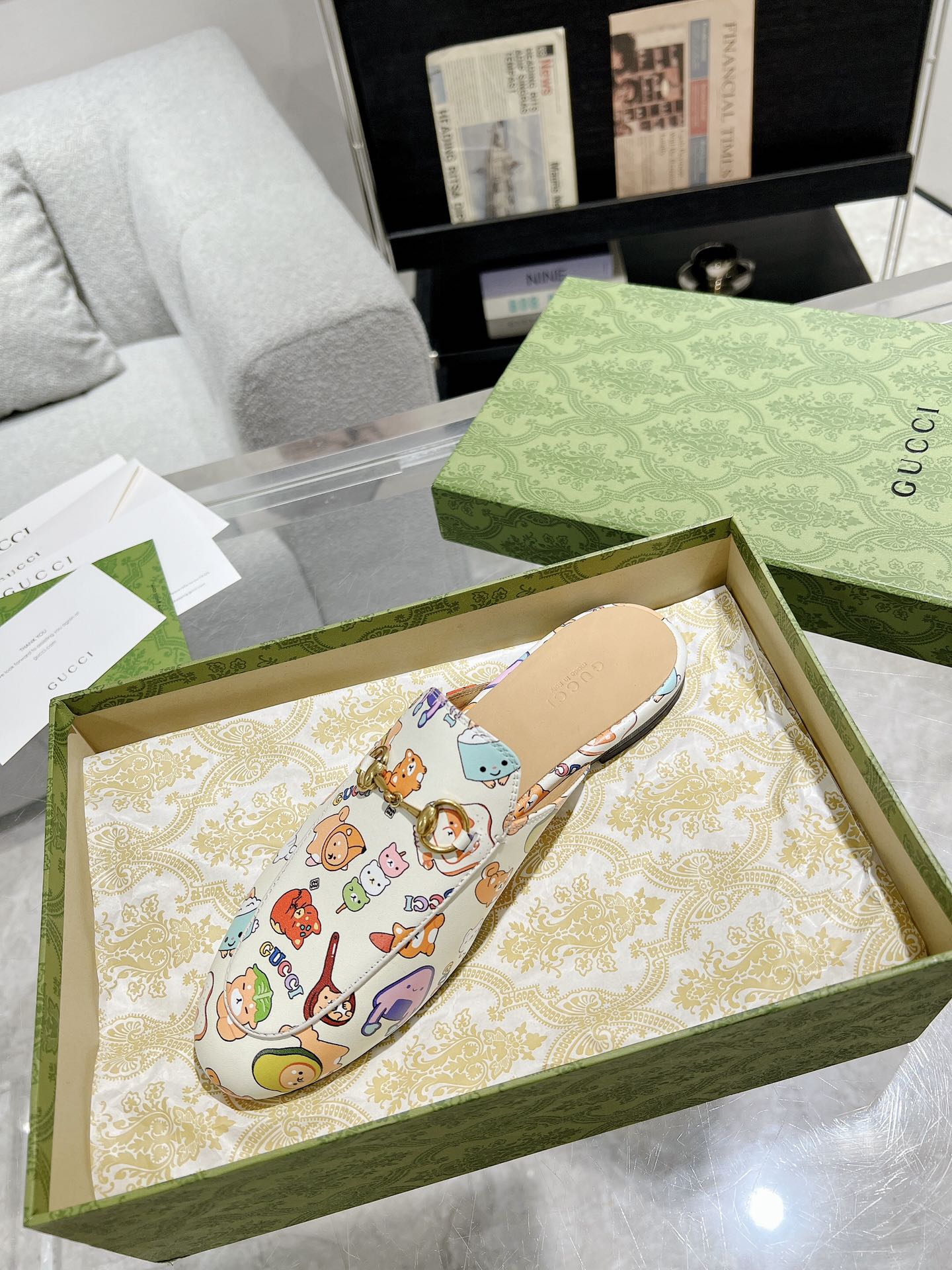 GUCCI HORSEBIT SLIPPER MULE WITH CUTE ANIMAL PRINT IN WHITE CALFSKIN