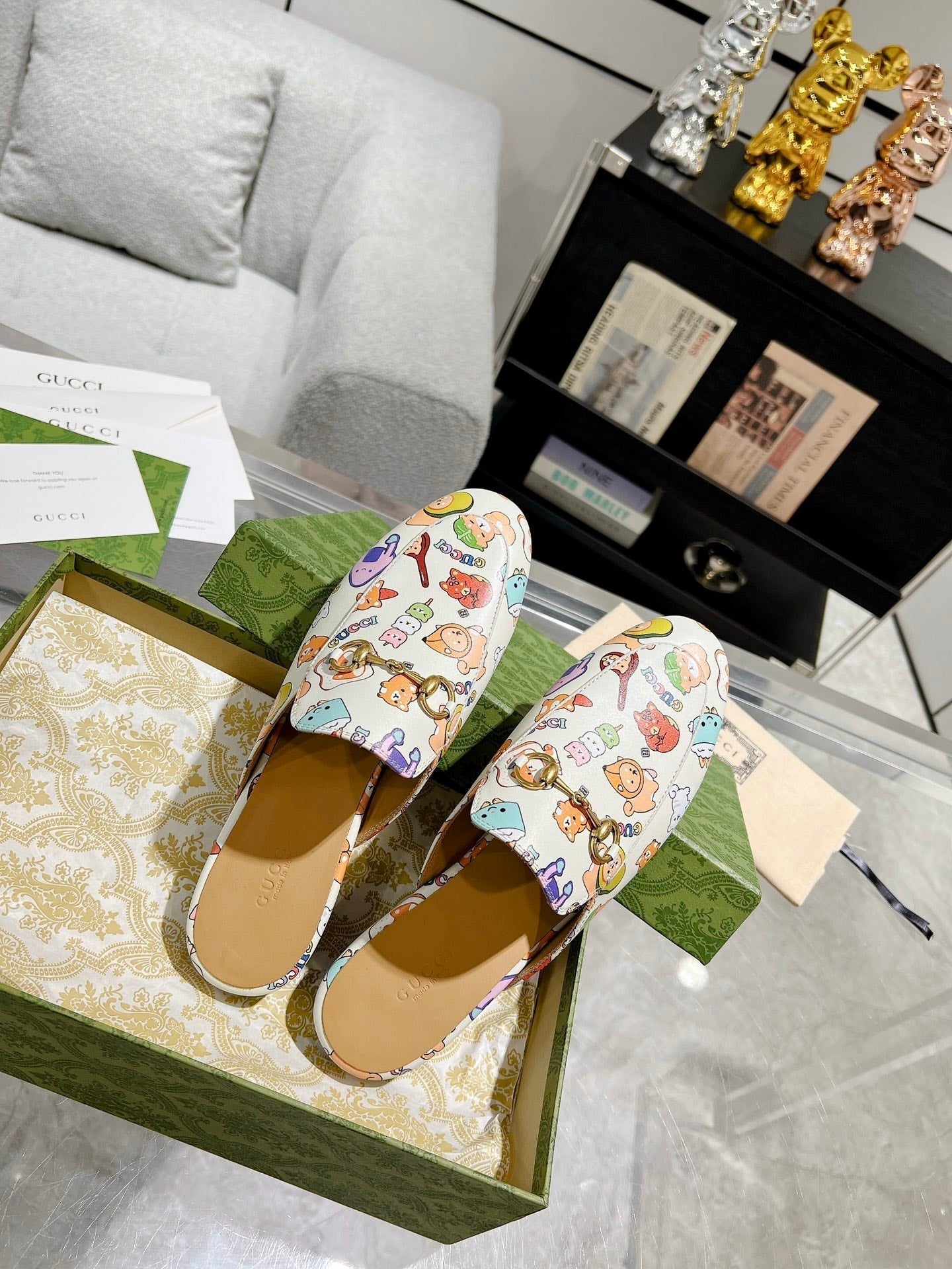 GUCCI HORSEBIT SLIPPER MULE WITH CUTE ANIMAL PRINT IN WHITE CALFSKIN