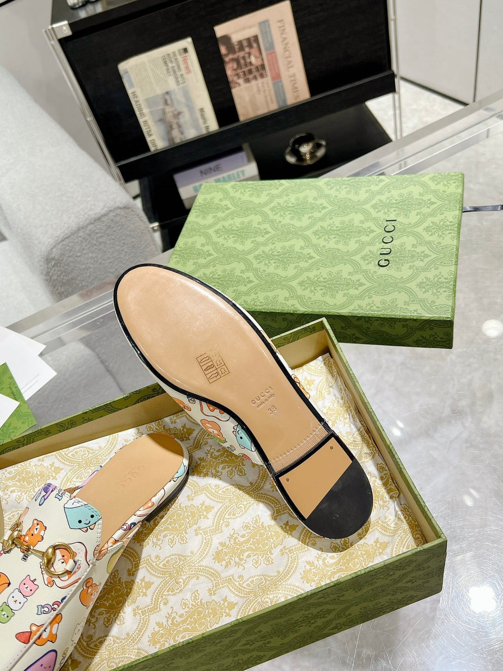 GUCCI HORSEBIT SLIPPER MULE WITH CUTE ANIMAL PRINT IN WHITE CALFSKIN