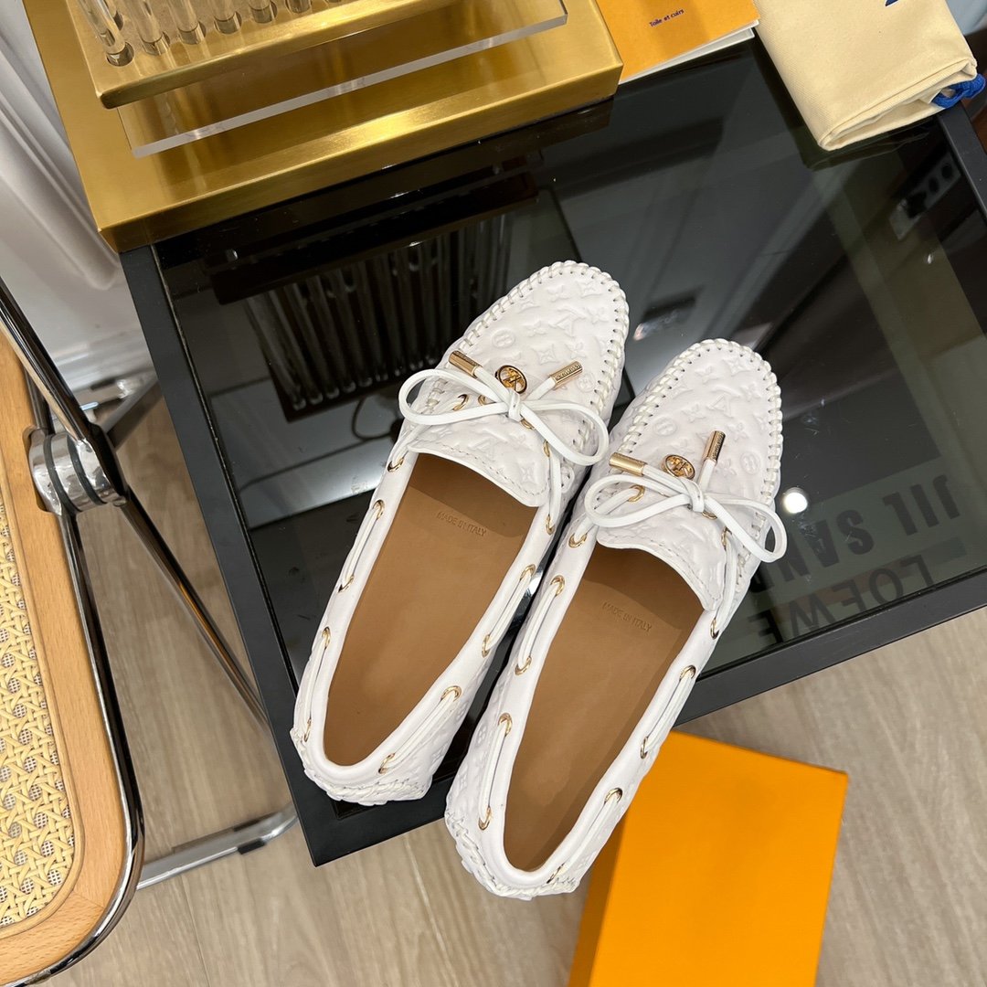 LOUIS VUITTON LV GLORIA FLAT LOAFER LOGO STAMPING WHITE