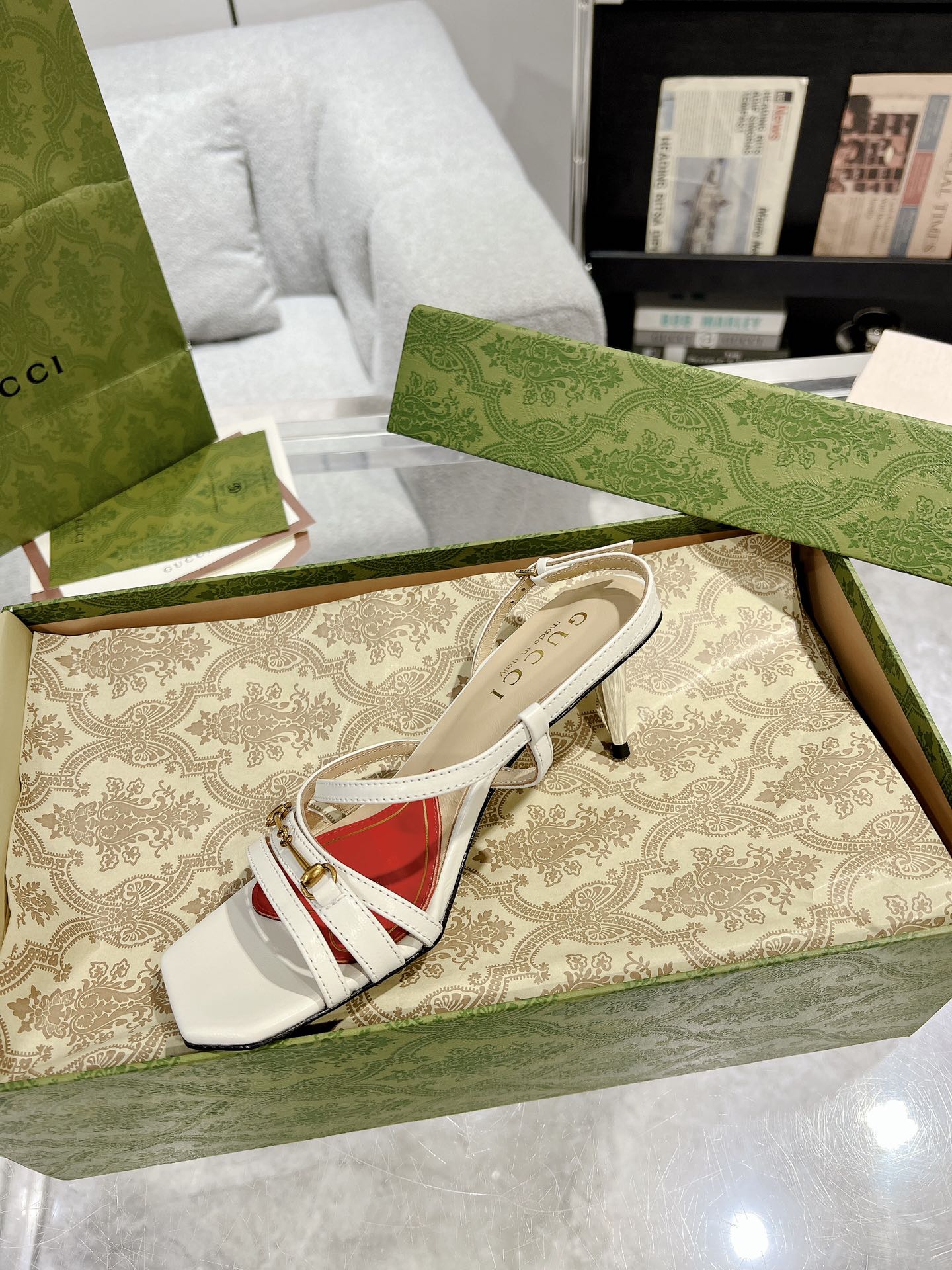GUCCI CLASSIC STRAPPY HEEL SANDAL WHITE CALFSKIN
