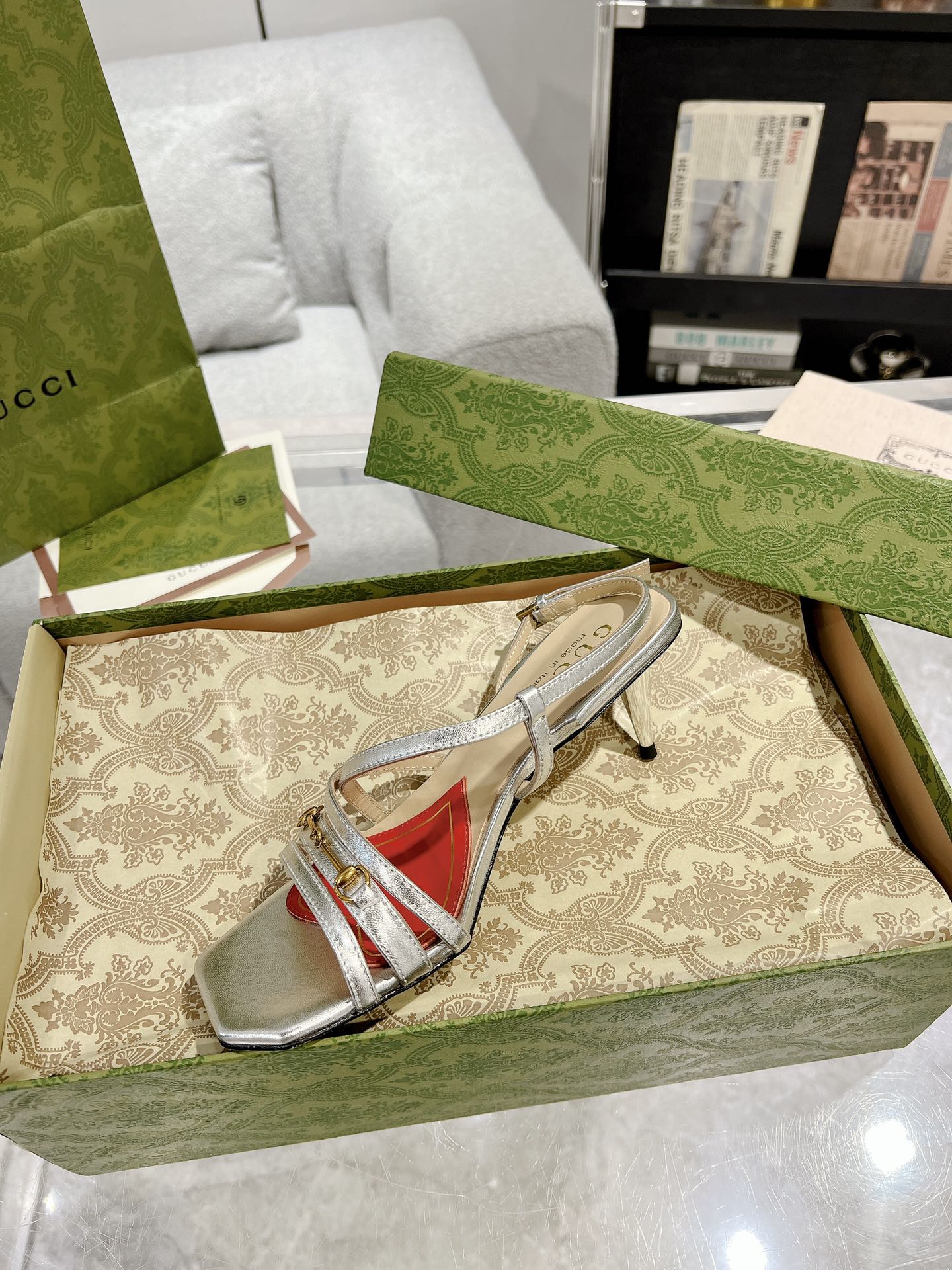 GUCCI HIGH HEEL 65MM IN SILVER CALFSKIN WITH RED HEART