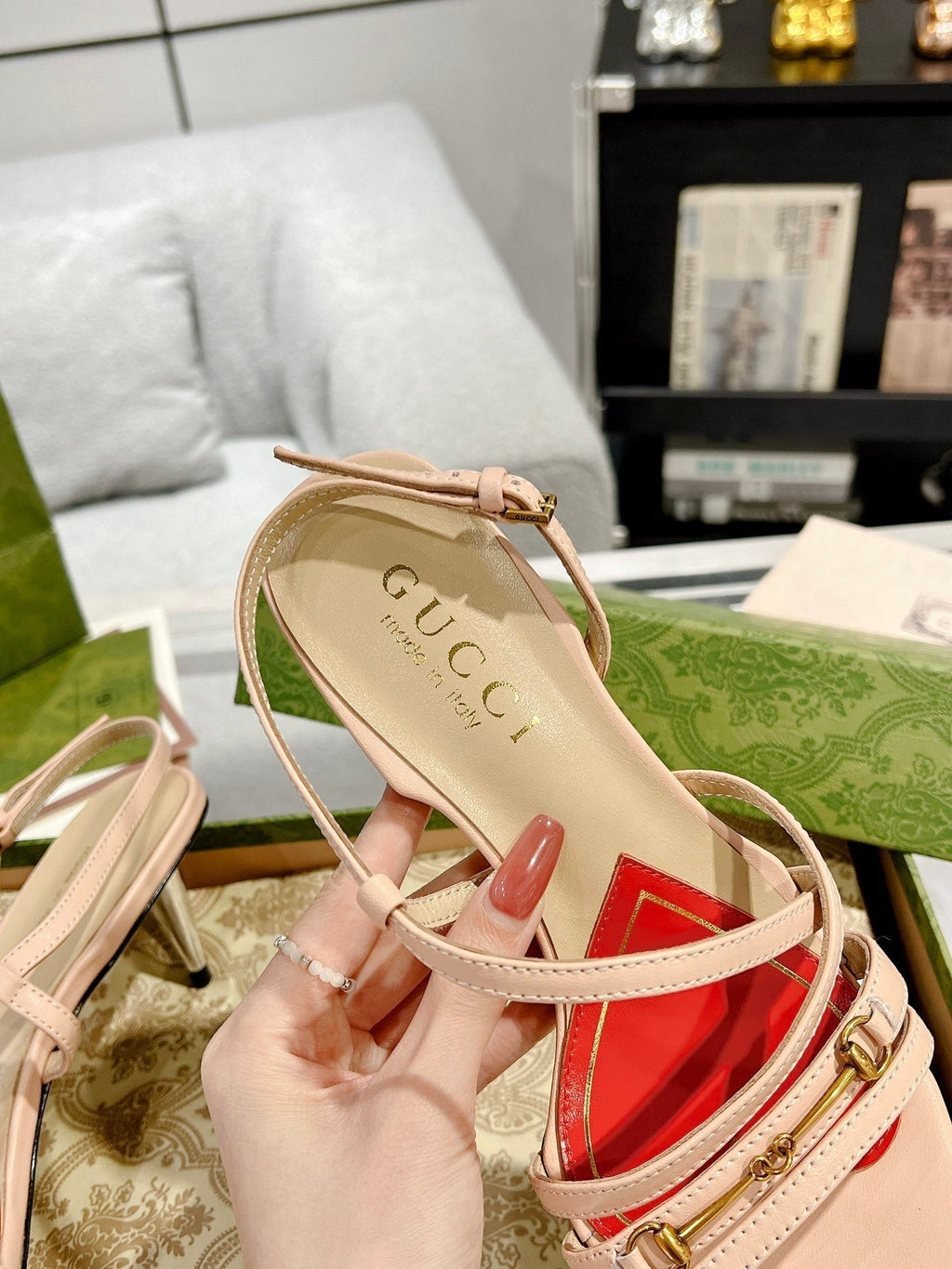 GUCCI HIGH HEEL 65MM IN TAN BEIGE CALFSKIN WITH RED HEART