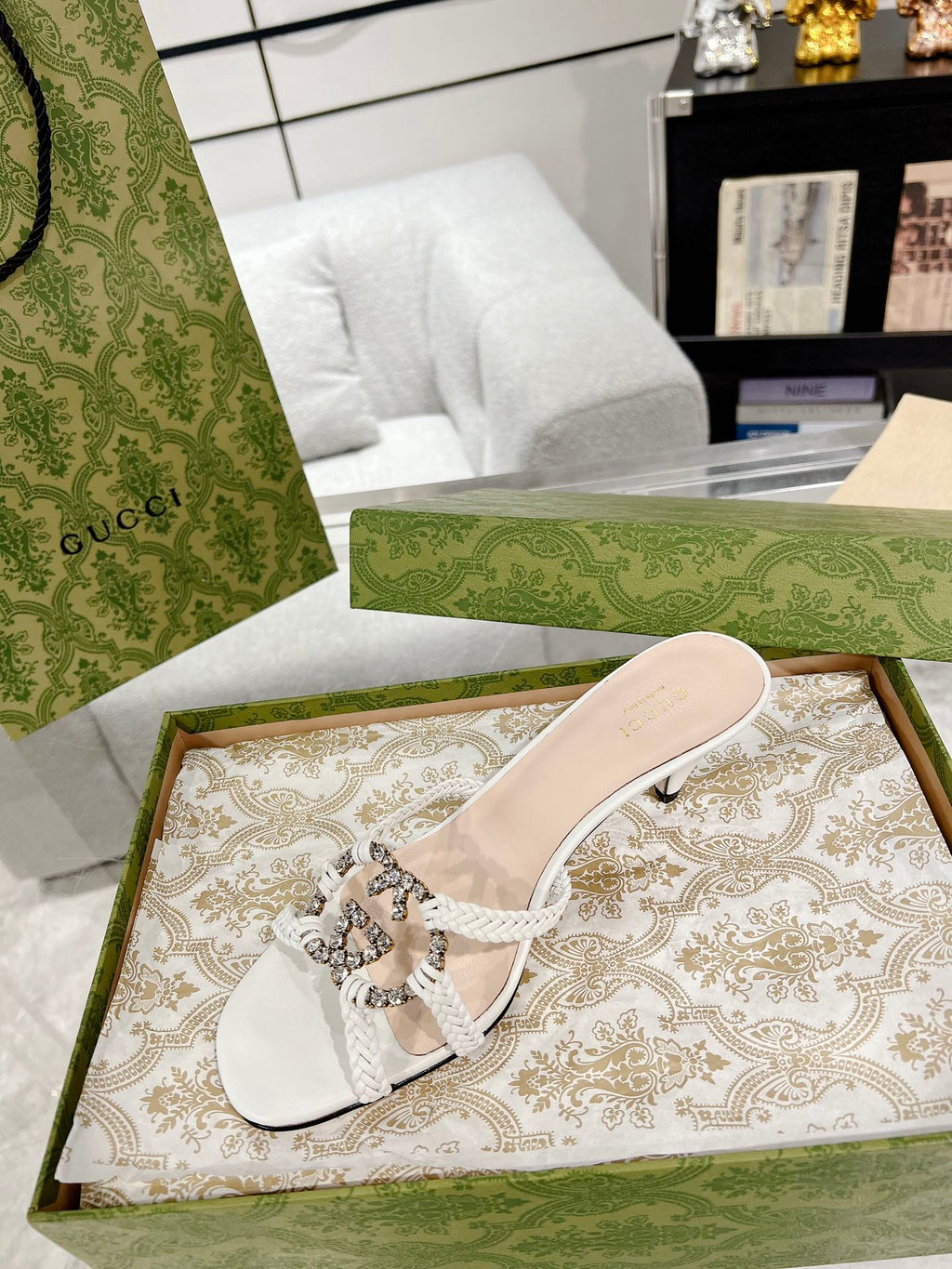 GUCCI CRYSTAL MID - HEEL WHITE CALFSKIN