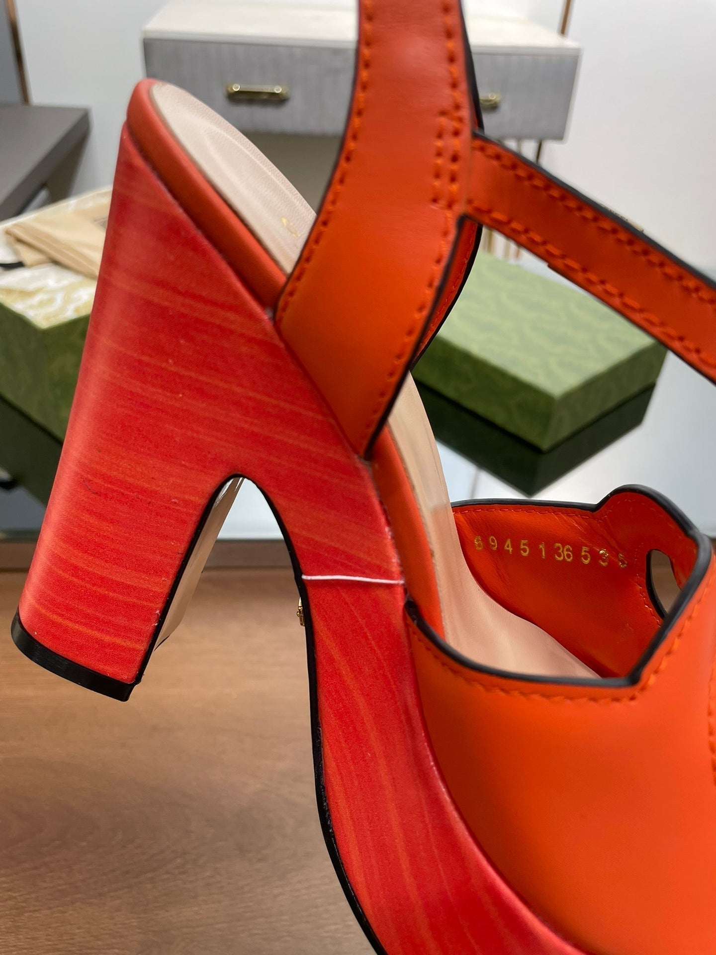 GUCCI 120 INTERLOCKING G SANDAL ORANGE CALFSKIN