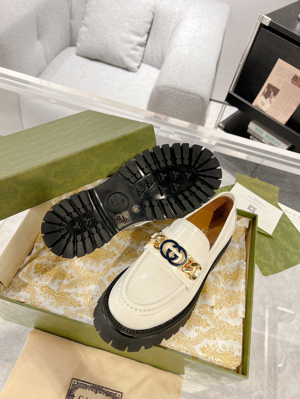 GUCCI LOAFER WITH CHAINS WHITE CALFSKIN