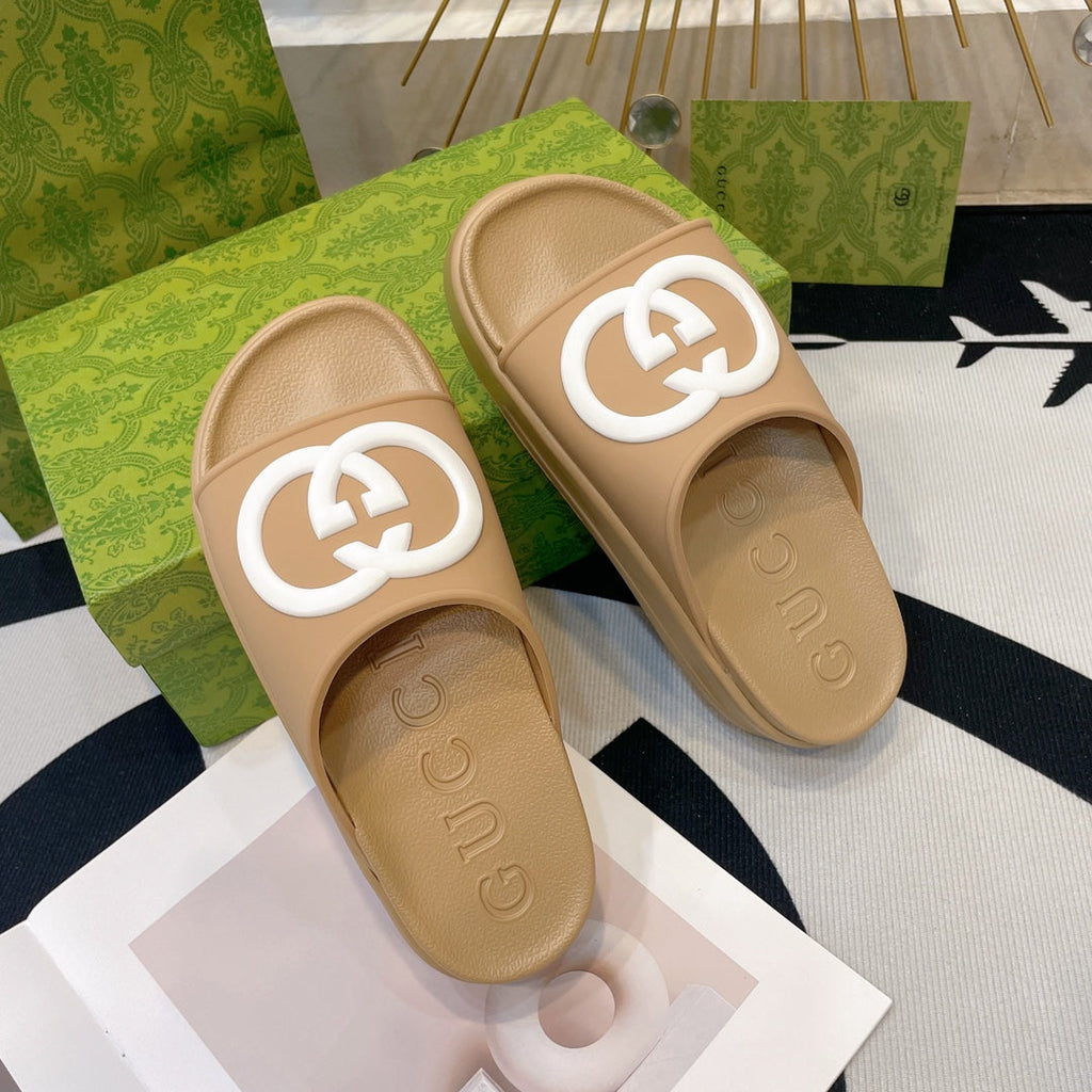 GUCCI INTERLOCKING G SLIDE SANDAL IN TORTILLA BROWN IMPORTED TPU