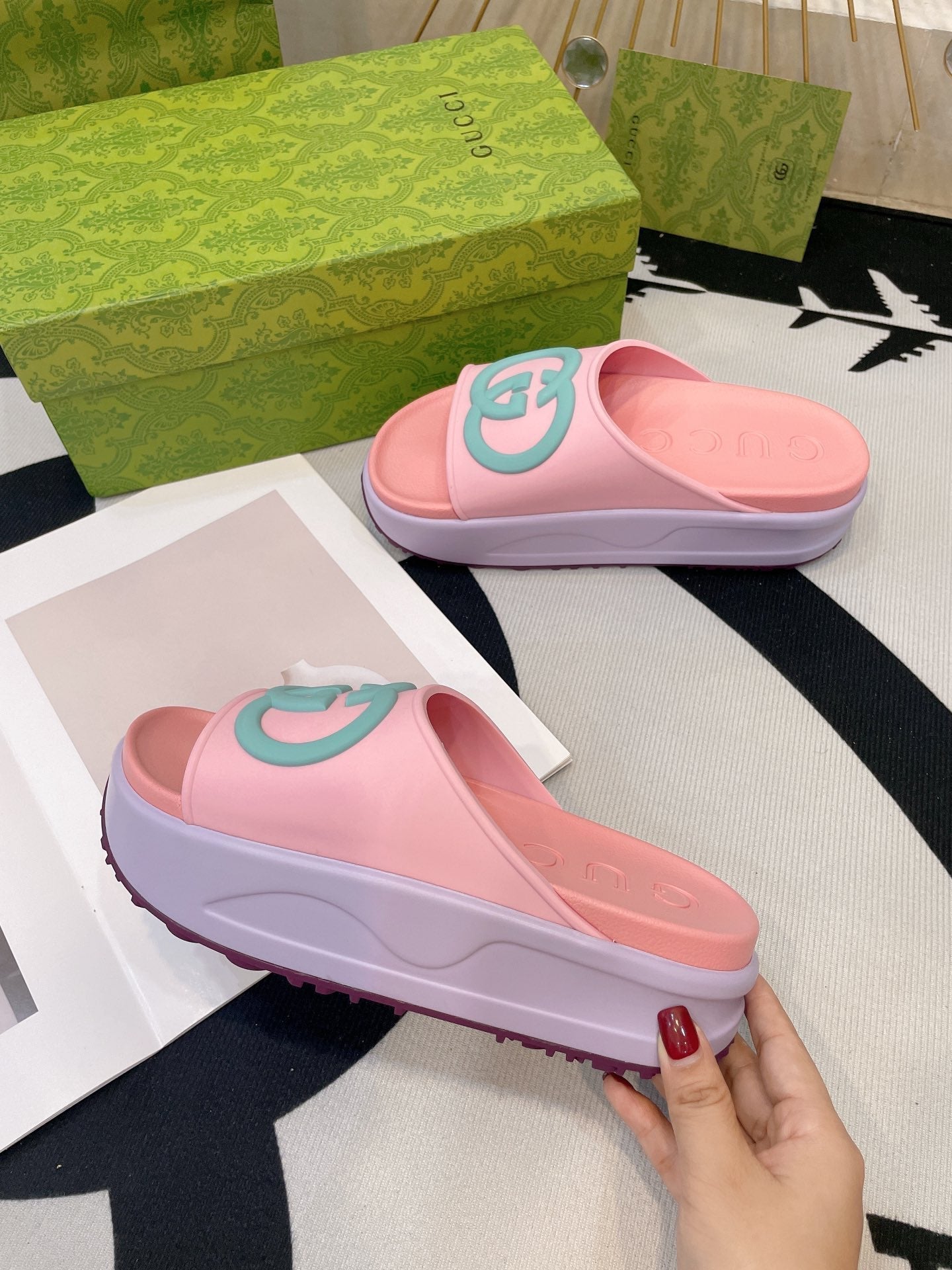 GUCCI INTERLOCKING G SLIDE SANDAL IN BABY PINK IMPORTED TPU