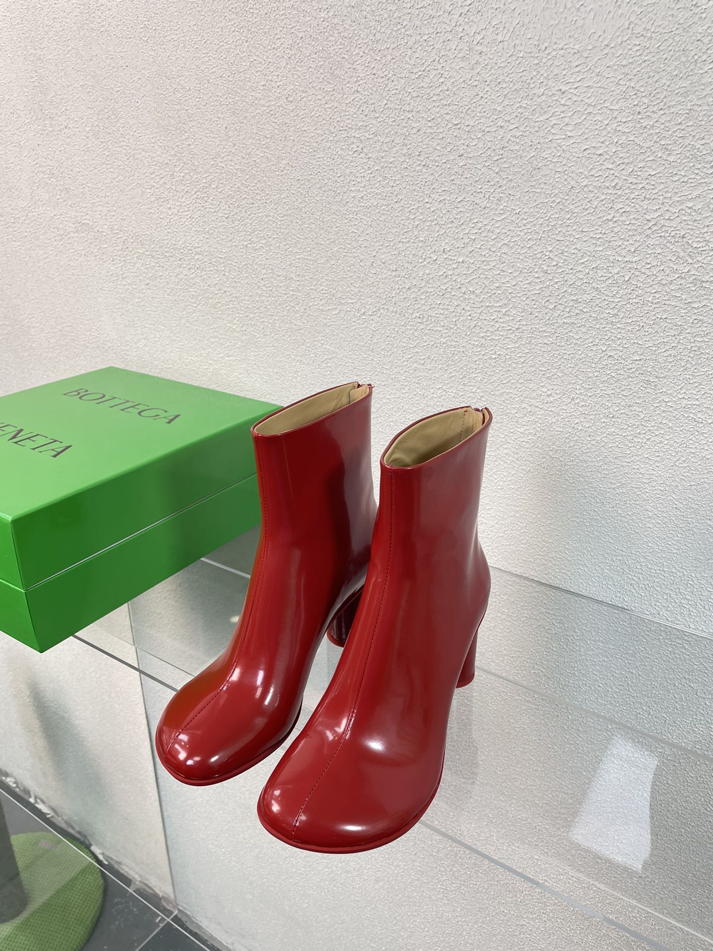 BOTTEGA VENETA ATOMIC ANKLE BOOT IN RUBY RED CALFSKIN 75 MM