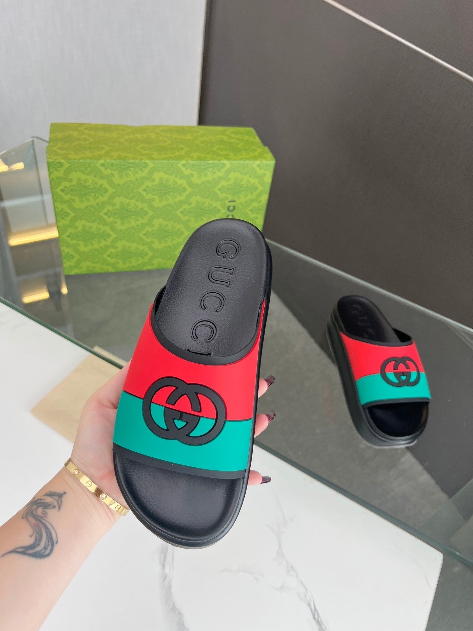 GUCCI INTERLOCKING G SLIDE SANDAL IN BLACK MIX COLORFUL IMPORTED TPU