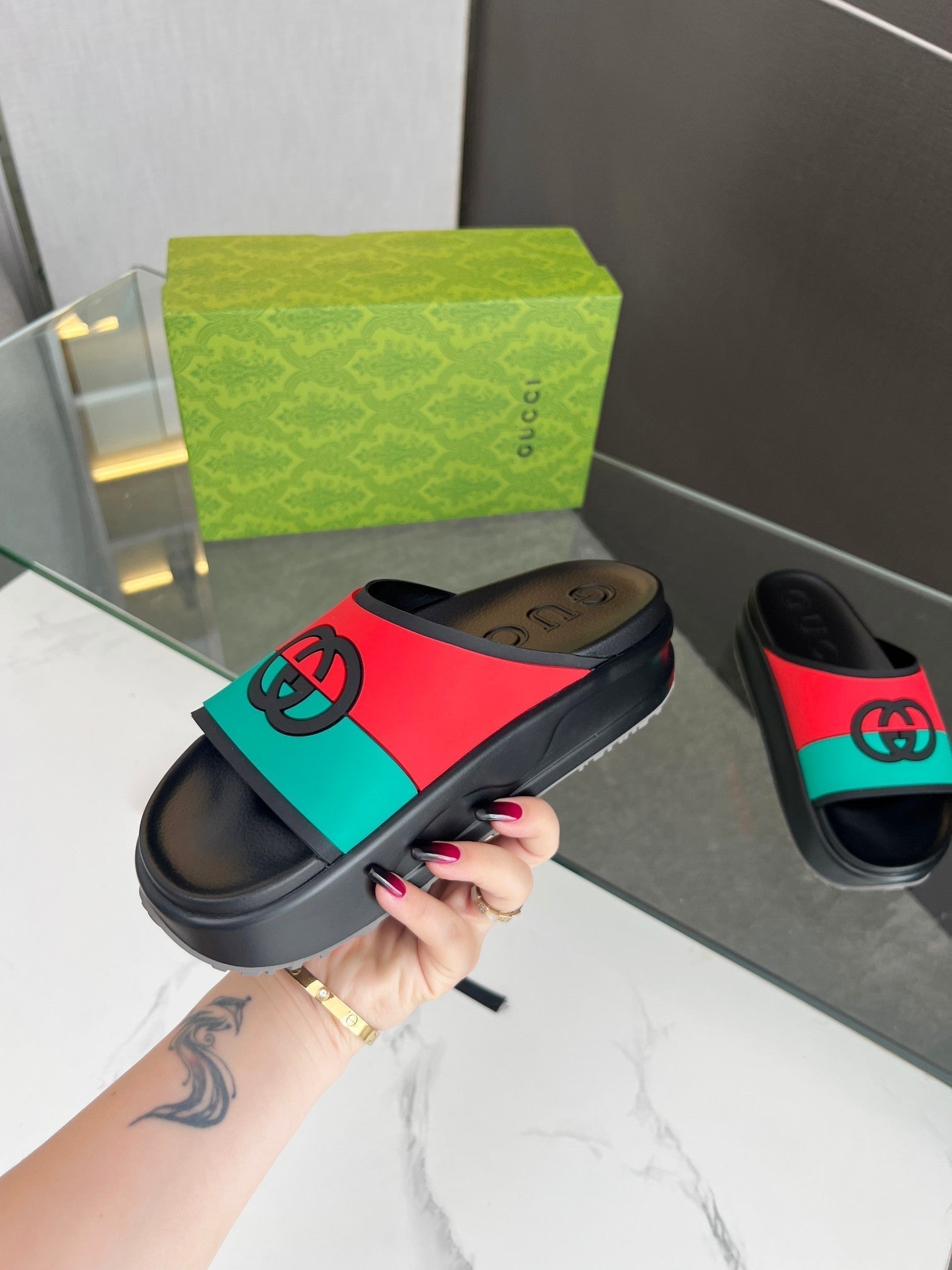 GUCCI INTERLOCKING G SLIDE SANDAL IN BLACK MIX COLORFUL IMPORTED TPU