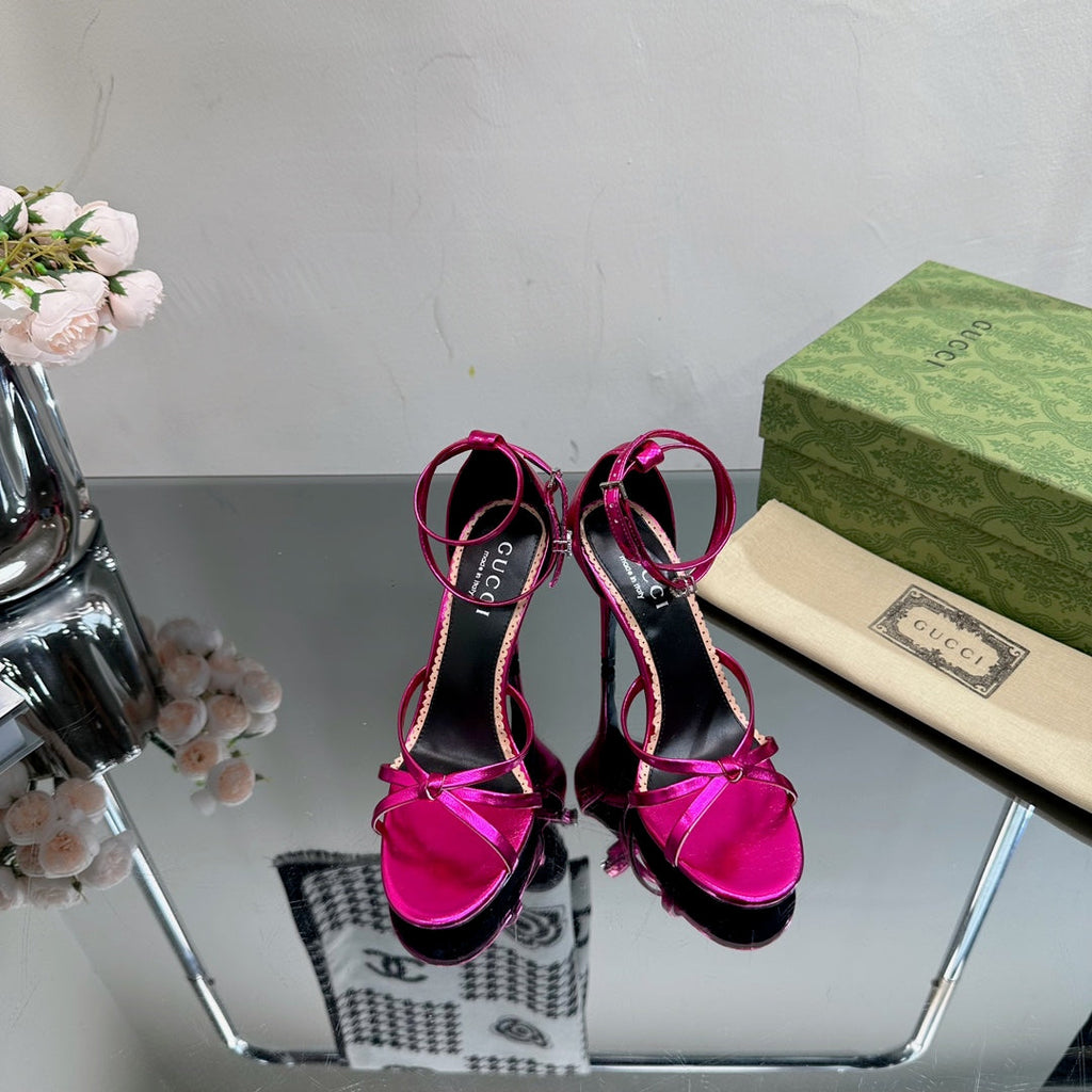 GUCCI 105 STRAPPY SANDAL METALLIC PURPLE LAMBSKIN