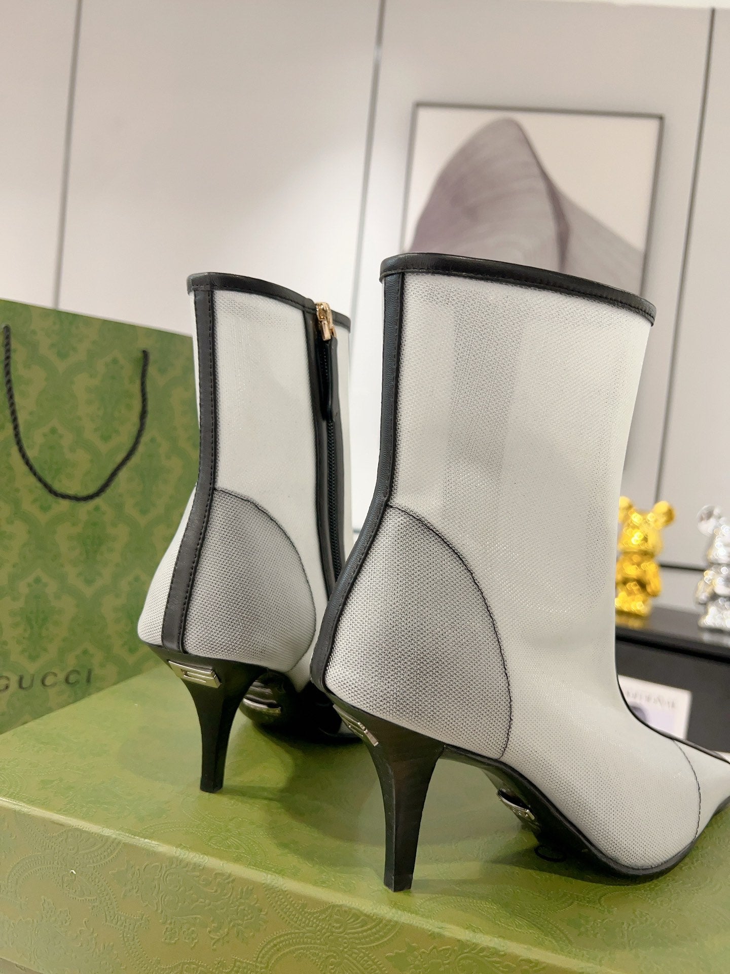 GUCCI ANKLE BOOTS IN WHITE MIX BLACK MESH AND SHEEPSKIN