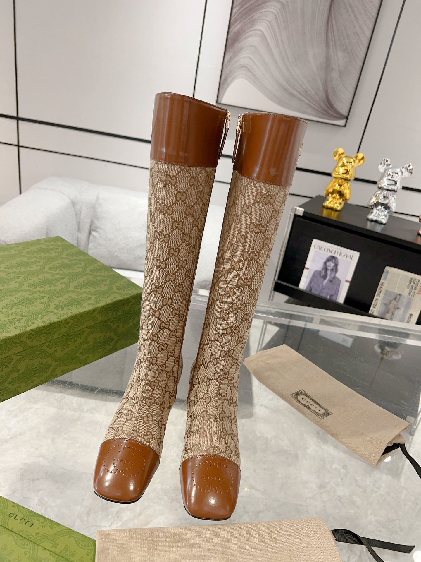 GUCCI KNEE BOOTS IN BRONZE BROWN MONOGRAM CANVAS AND GLOSSY SHEEPSKIN