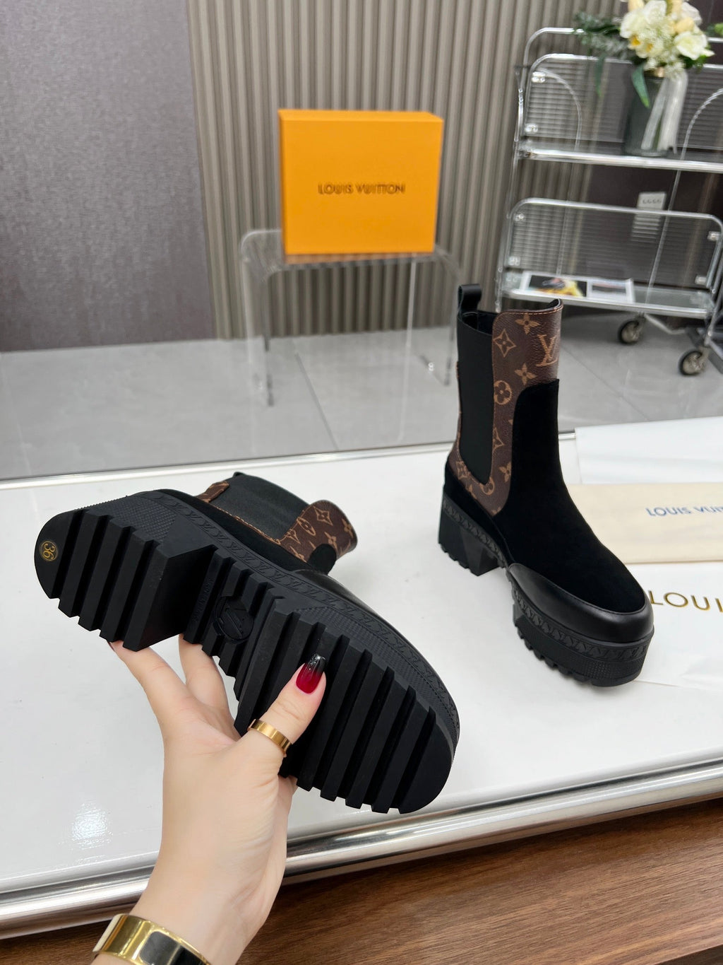 LOUIS VUITTON LV WOMEN SHORT BOOT IN BLACK SUEDE AND CHOCOLATE BROWN CALFSKIN