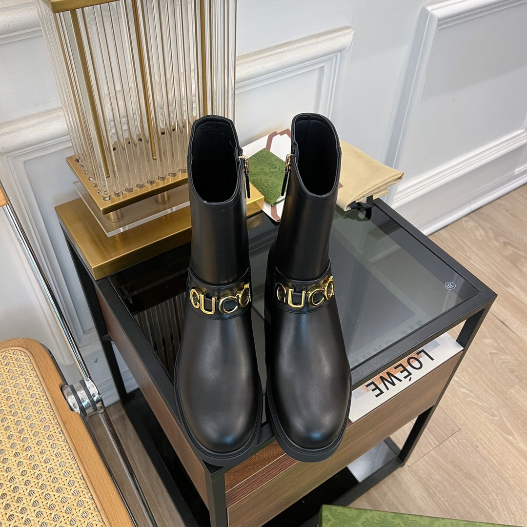 GUCCI CLASSIC LOGO ANKLE BOOTS IN BLACK CALFSKIN