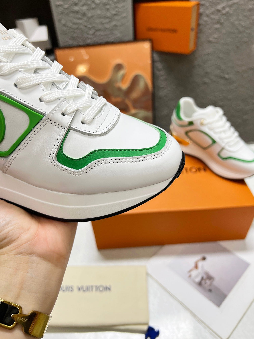 LOUIS VUITTON LV WOMEN SNEAKER IN WHITE MIX GREEN CALFSKIN
