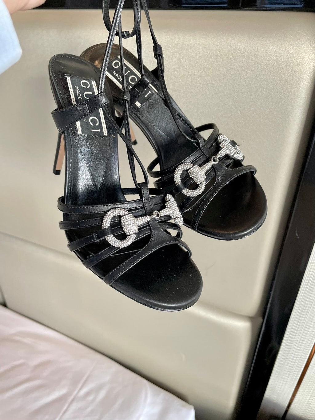 GUCCI CRYSTAL HORSEBIT SANDAL BLACK LAMBSKIN