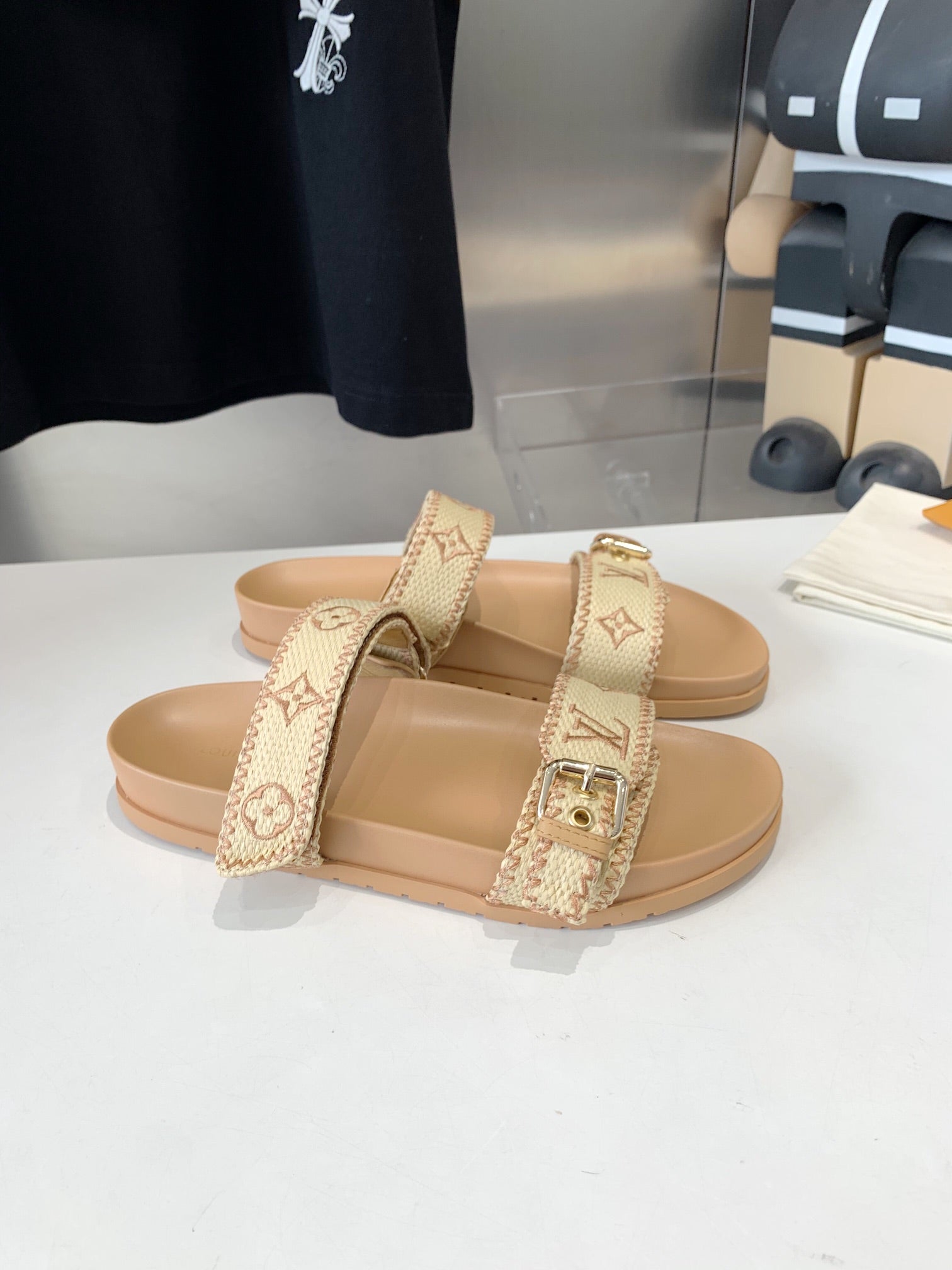 LOUIS VUITTON LV WOMEN SUNSET DAD SANDAL IN BEIGE MONOGRAM FABRIC MULE