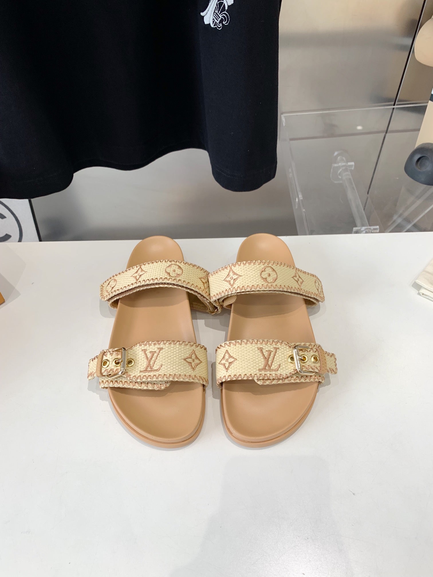 LOUIS VUITTON LV WOMEN SUNSET DAD SANDAL IN BEIGE MONOGRAM FABRIC MULE