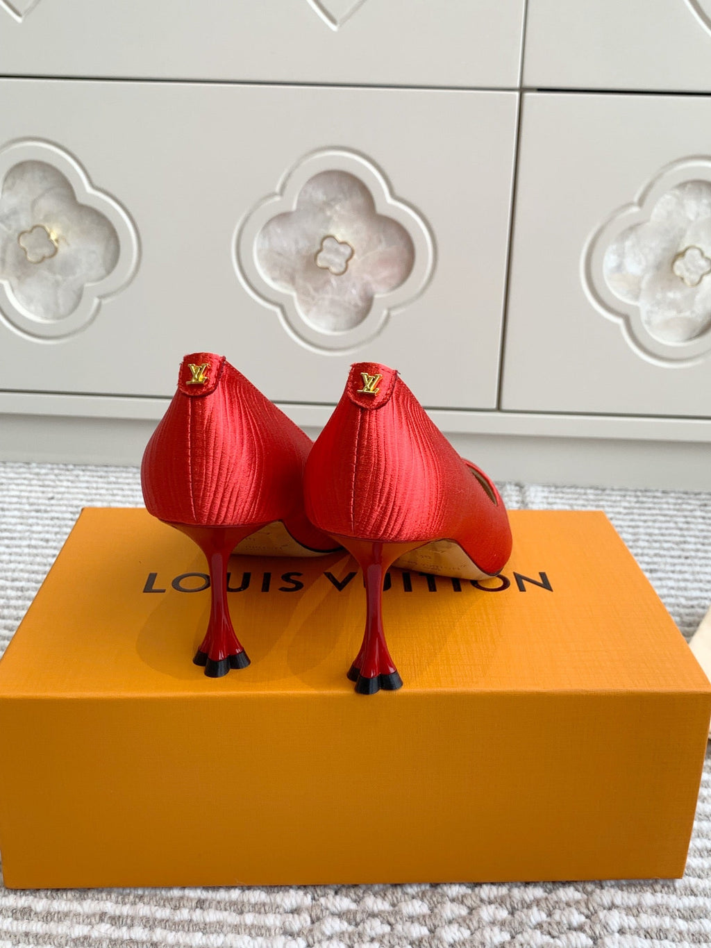 LOUIS VUITTON BLOSSOM PUMP 75 MM IN CHERRY RED IMPORTED STRIPED SILK SATIN