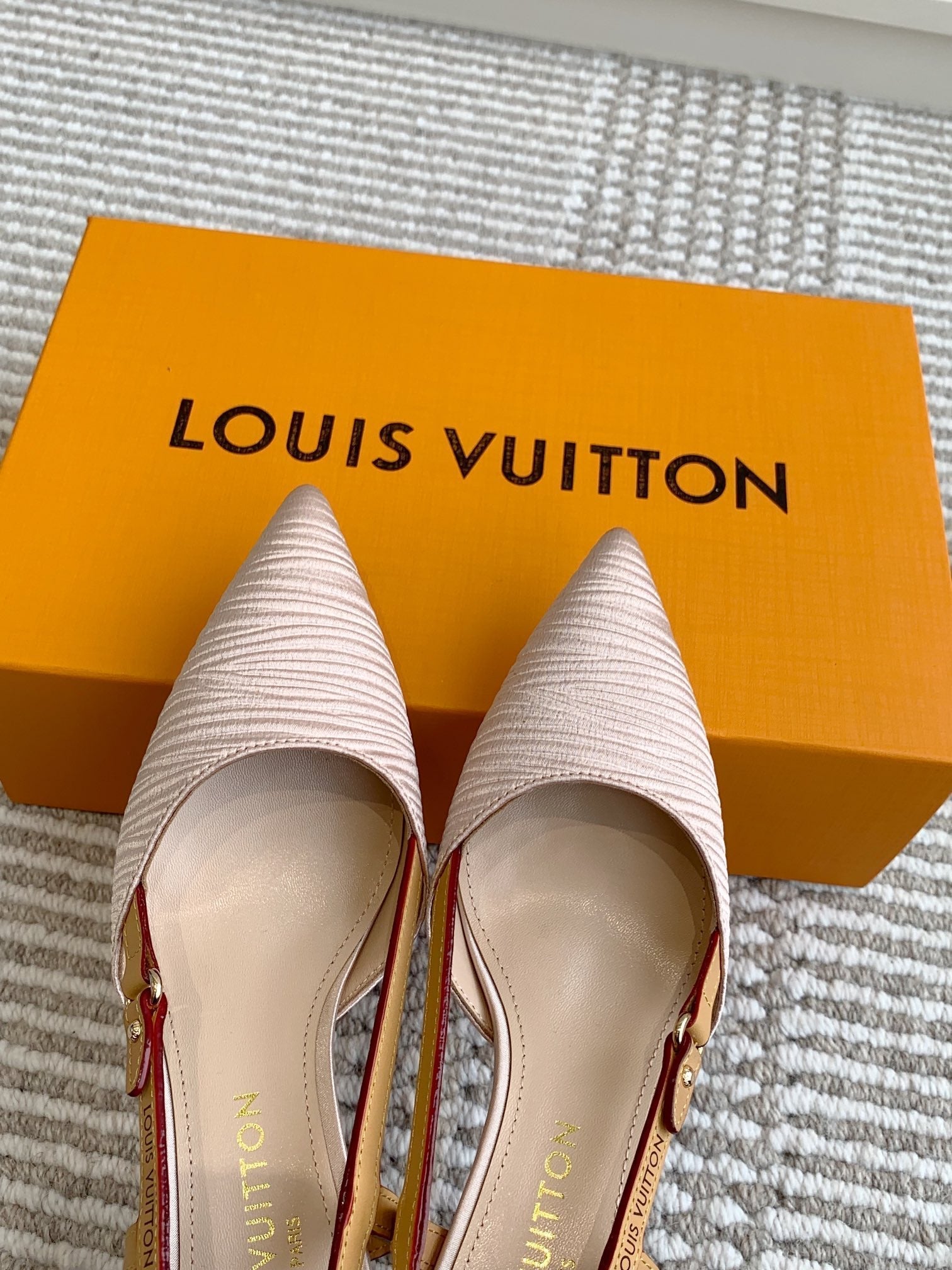LOUIS VUITTON BLOSSOM SLINGBACKS 75 MM IN LIGHT PINK IMPORTED STRIPED SILK SATIN