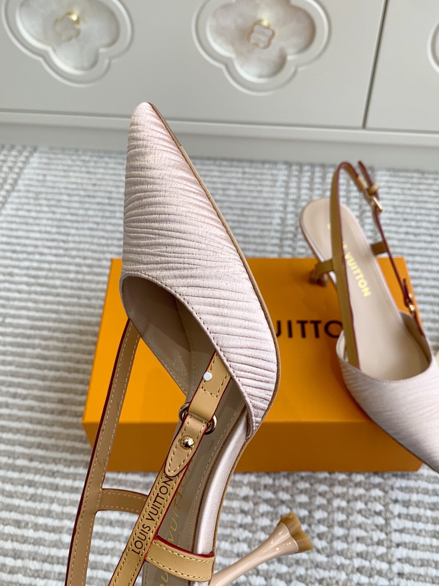 LOUIS VUITTON BLOSSOM SLINGBACKS 75 MM IN LIGHT PINK IMPORTED STRIPED SILK SATIN