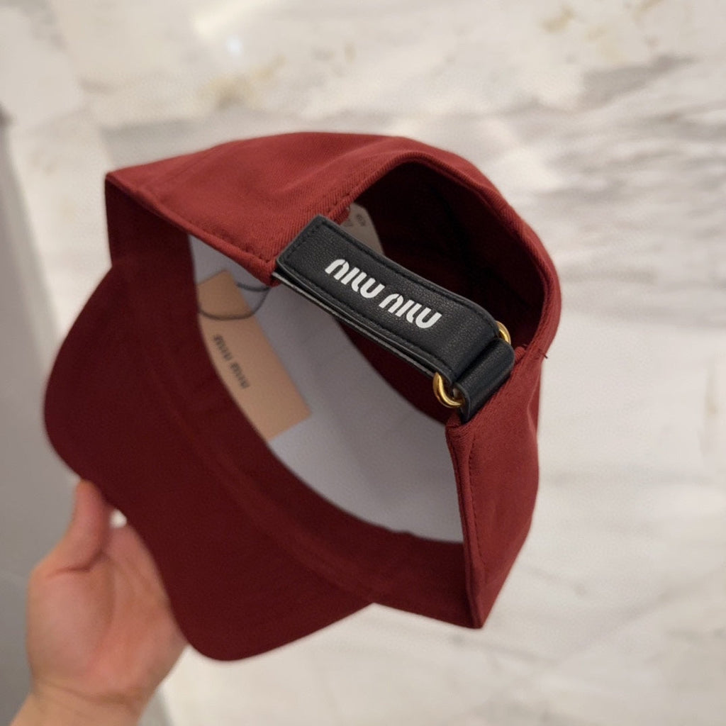 MM BASEBALL CAP IN RED FABRIC EMBROIDERED LOGO STYLE 9