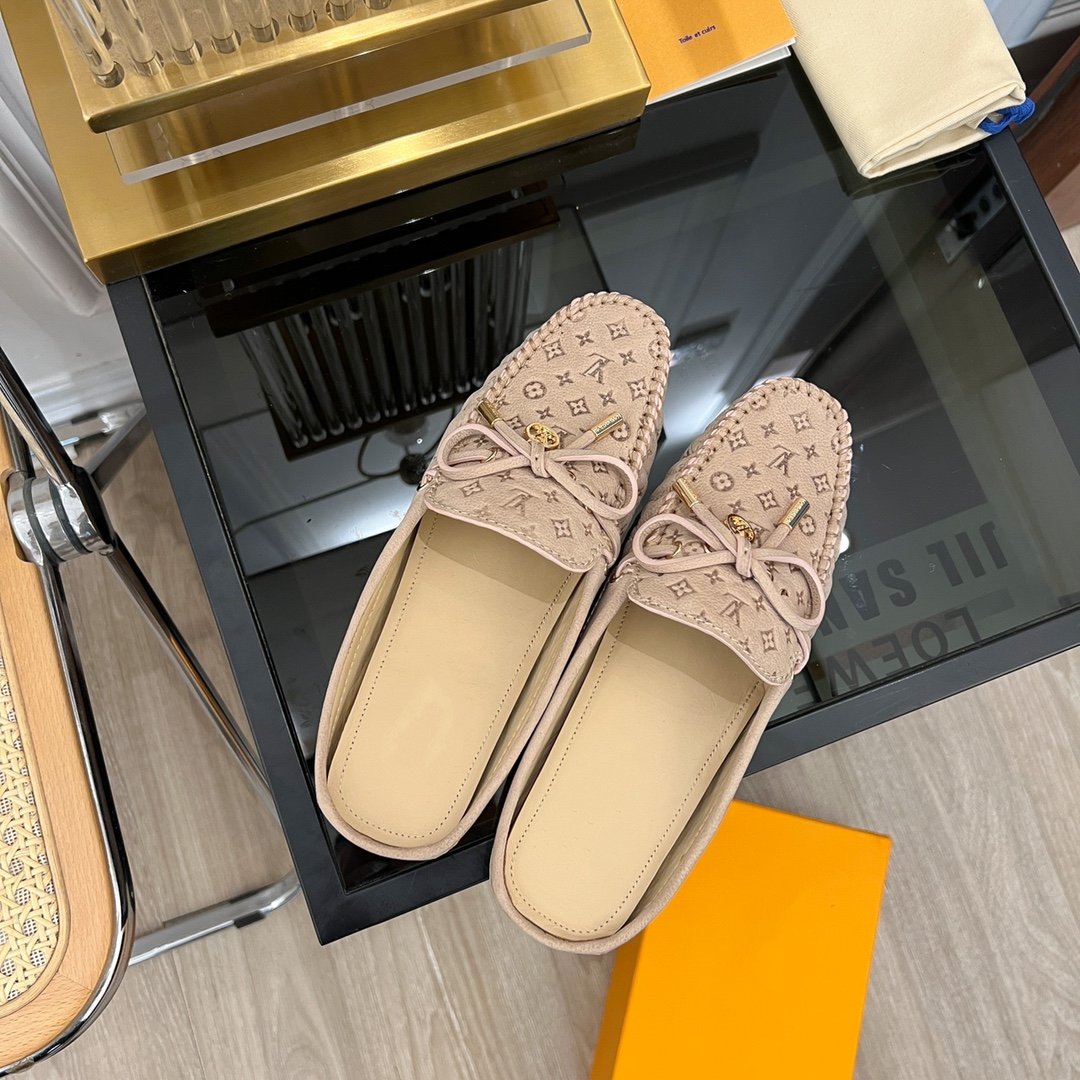 LOUIS VUITTON LV COSY FLAT LOGO STAMPING BEIGE