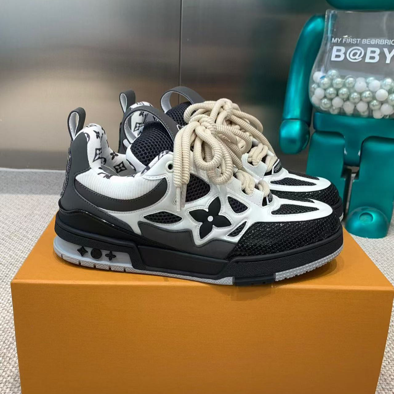 LOUIS VUITTON LV SKATE SNEAKER BLACK MIX WHITE COWHIDE